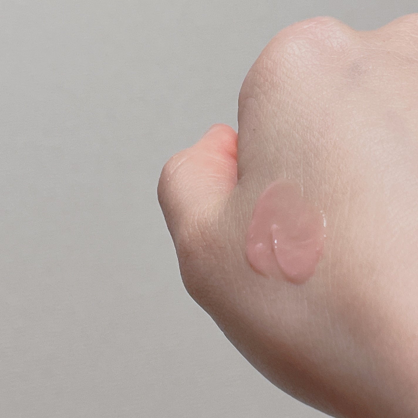 ディープリフティングアイクリーム/MEDICUBE/その他スキンケアを使ったクチコミ(3枚目)