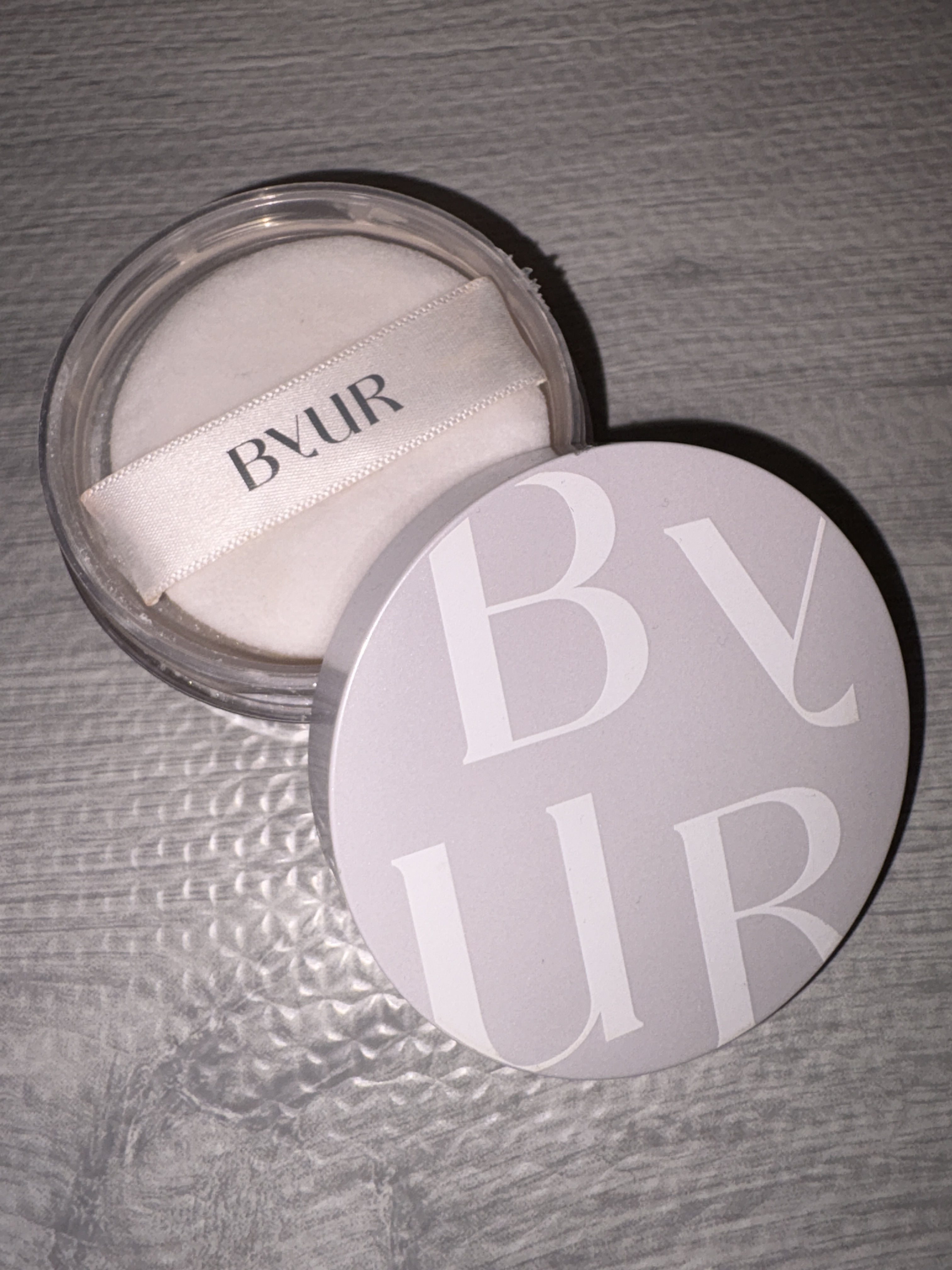 セラムフィット ルースフェイスパウダー/ByUR/ルースパウダーを使ったクチコミ（1枚目）