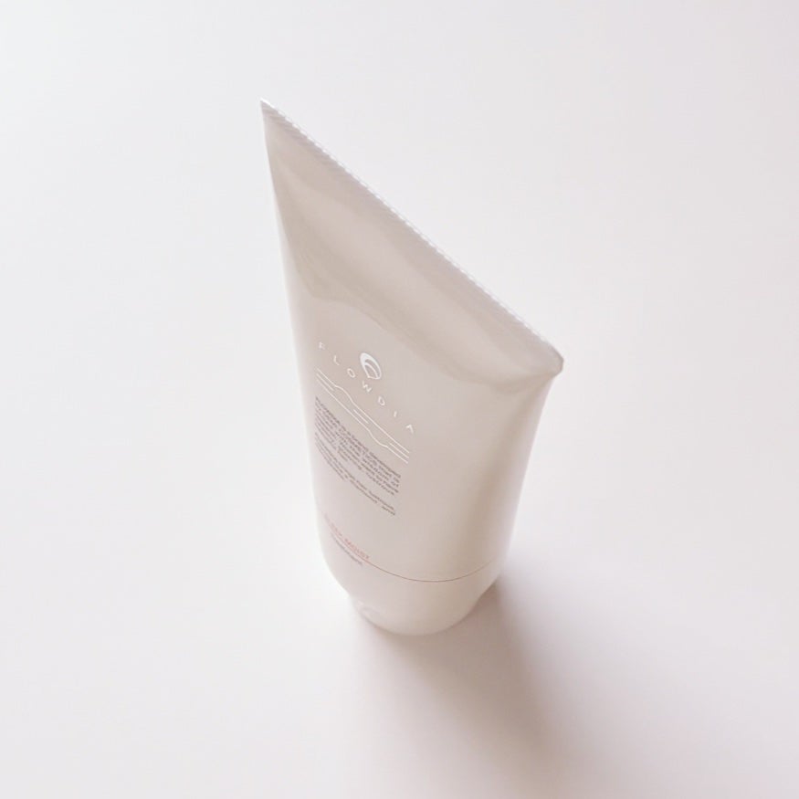 フローディア トリートメント スリークモイスト/FLOWDIA/洗い流すヘアトリートメントを使ったクチコミ(5枚目)