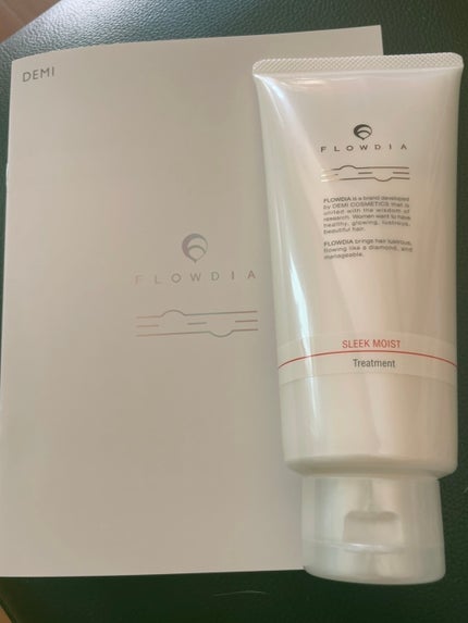 フローディア トリートメント スリークモイスト/FLOWDIA/洗い流すヘアトリートメントを使ったクチコミ(1枚目)