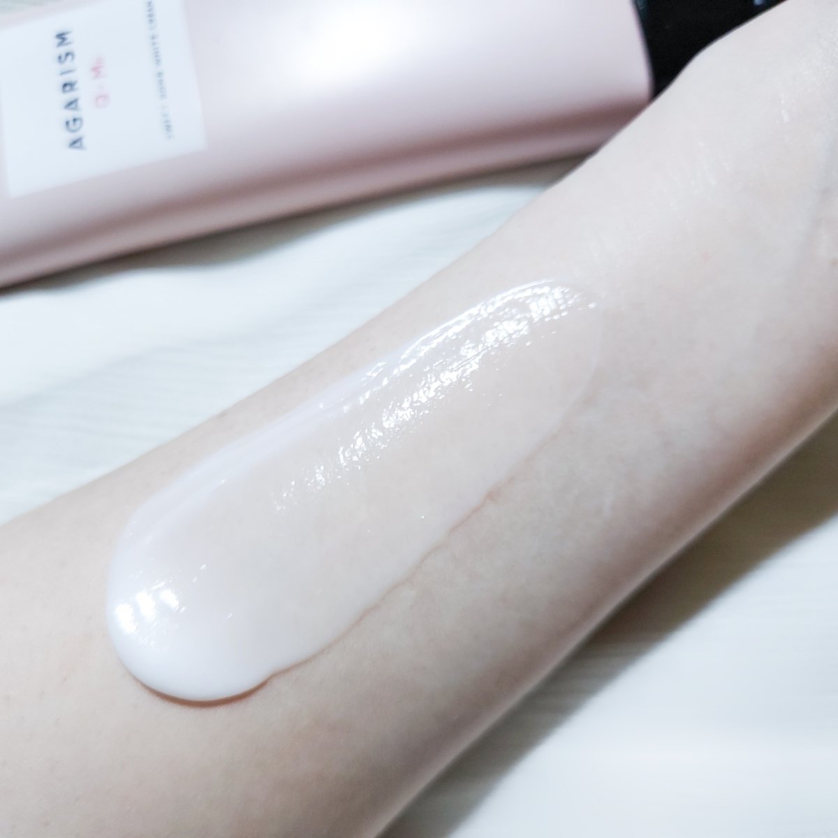 キューミースウィートボムホワイトクリーム/AGARISM/ボディクリームを使ったクチコミ（3枚目）