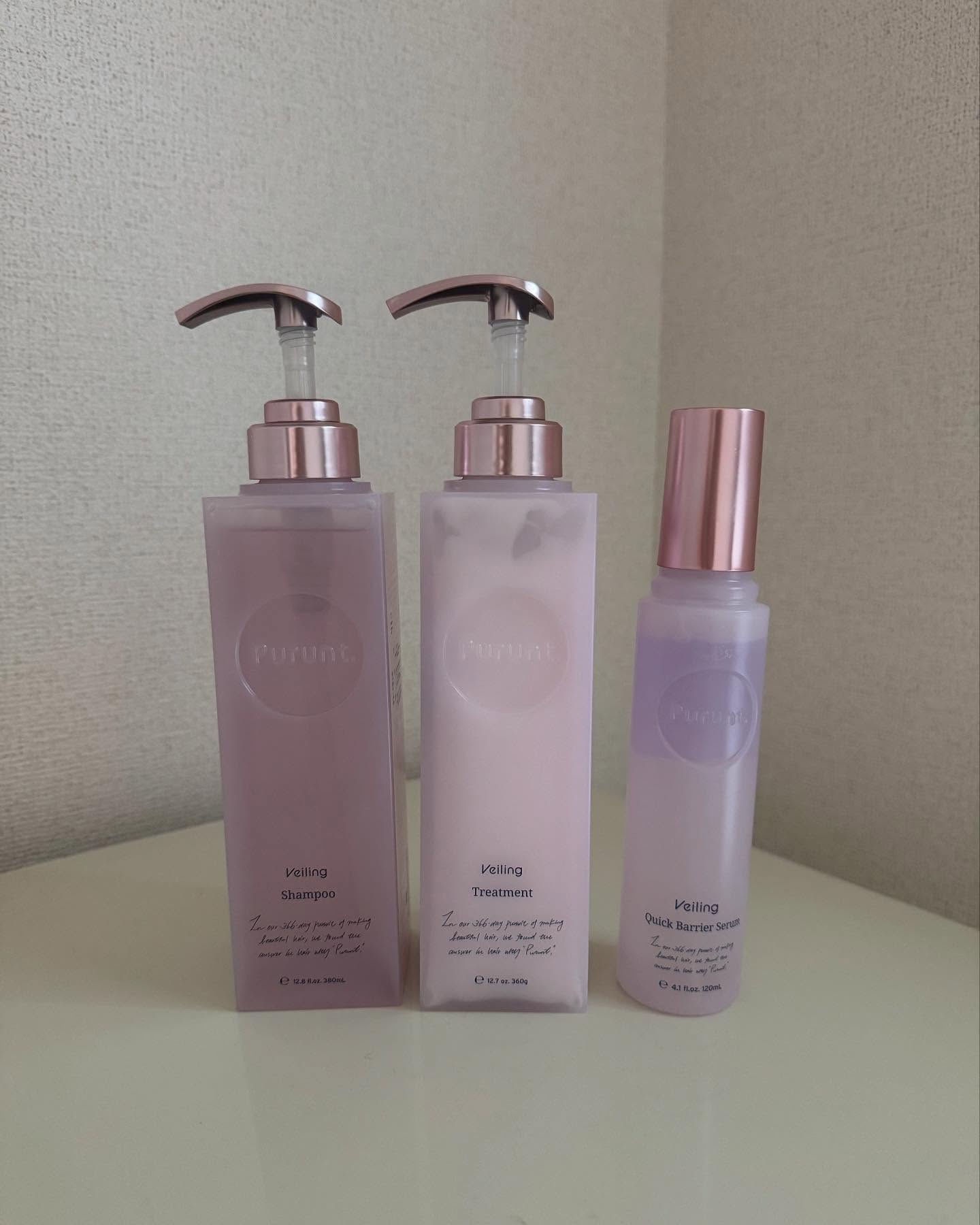 .
いつも見ていただいてありがとうございます🧸
𝒴𝒶𝒾◡̈♥︎​​です🍃 笑
.
美容室メーカーが366日かけて開発した
プルント ヴェーリング
シャンプー、トリートメント、セラムのご紹介です✨
@purunt_official 