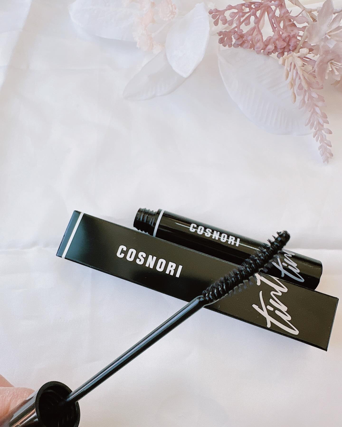 ロングアクティブアイラッシュセラム/COSNORI/まつげ美容液を使ったクチコミ（2枚目）