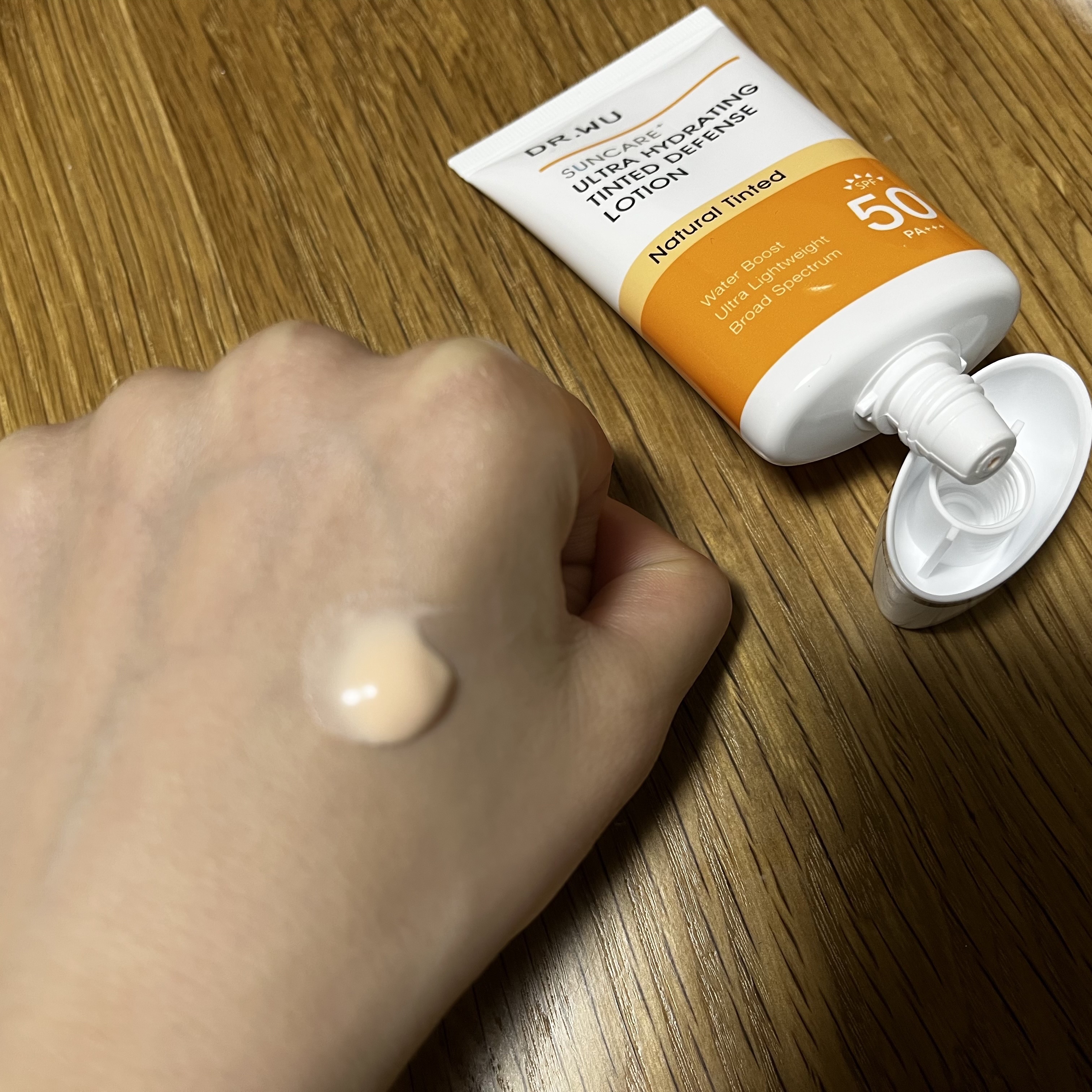 サンスクリーン+モイスト（色付き）＜日焼け止め＞/DR.WU/日焼け止めローションを使ったクチコミ（2枚目）