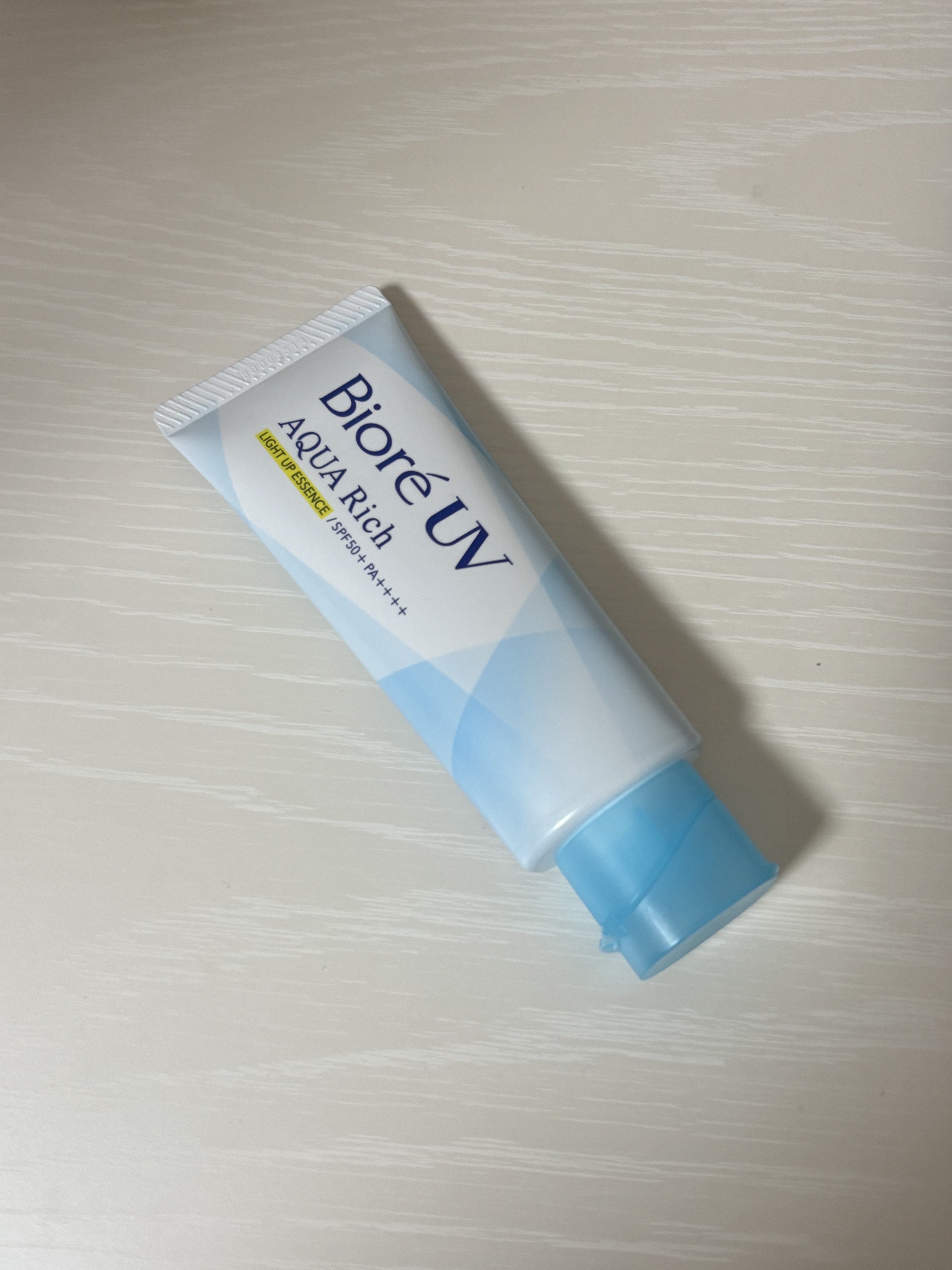 ビオレUV アクアリッチ ライトアップエッセンス/ビオレ/日焼け止めクリームを使ったクチコミ（1枚目）