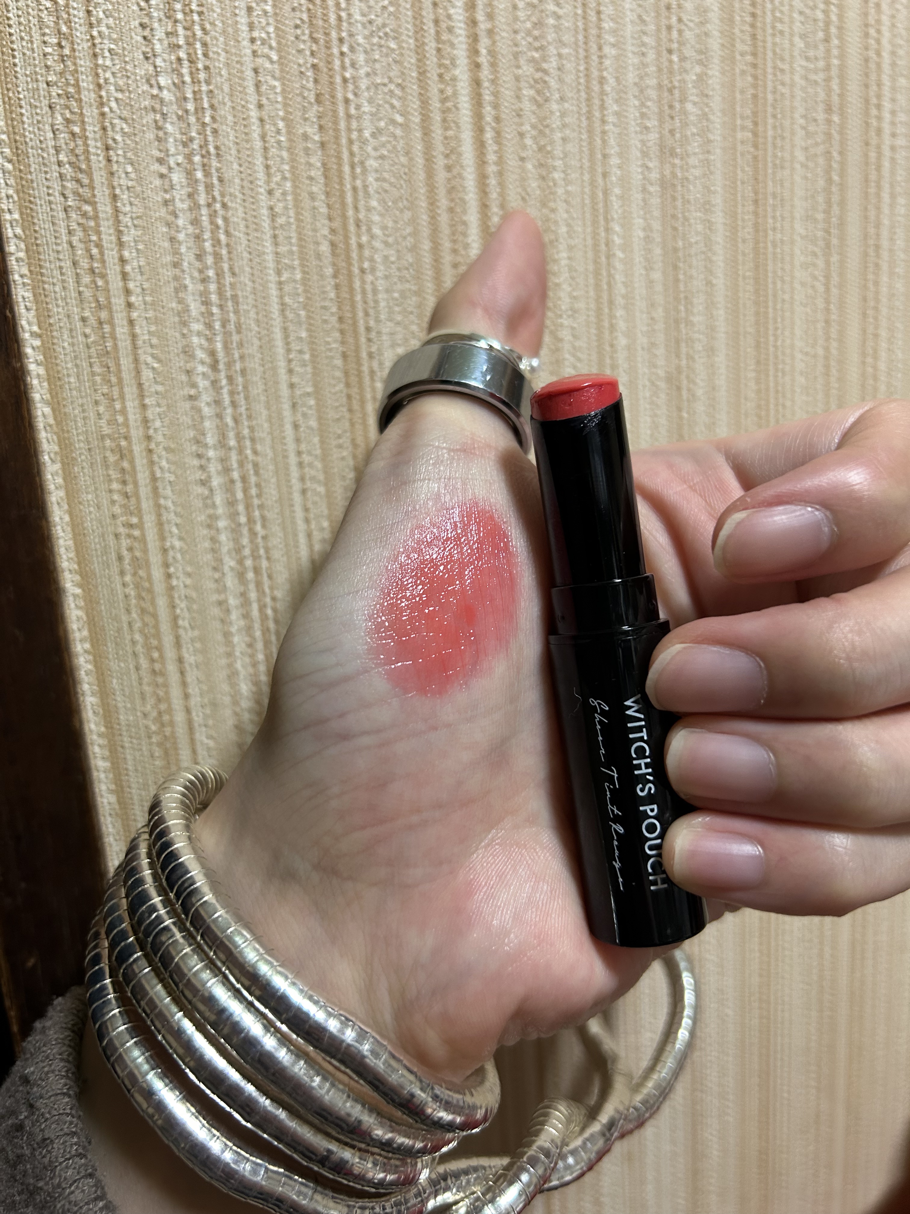 シアーティントルージュ 01ピーチコーラル/Witch's Pouch/リップティントを使ったクチコミ（2枚目）