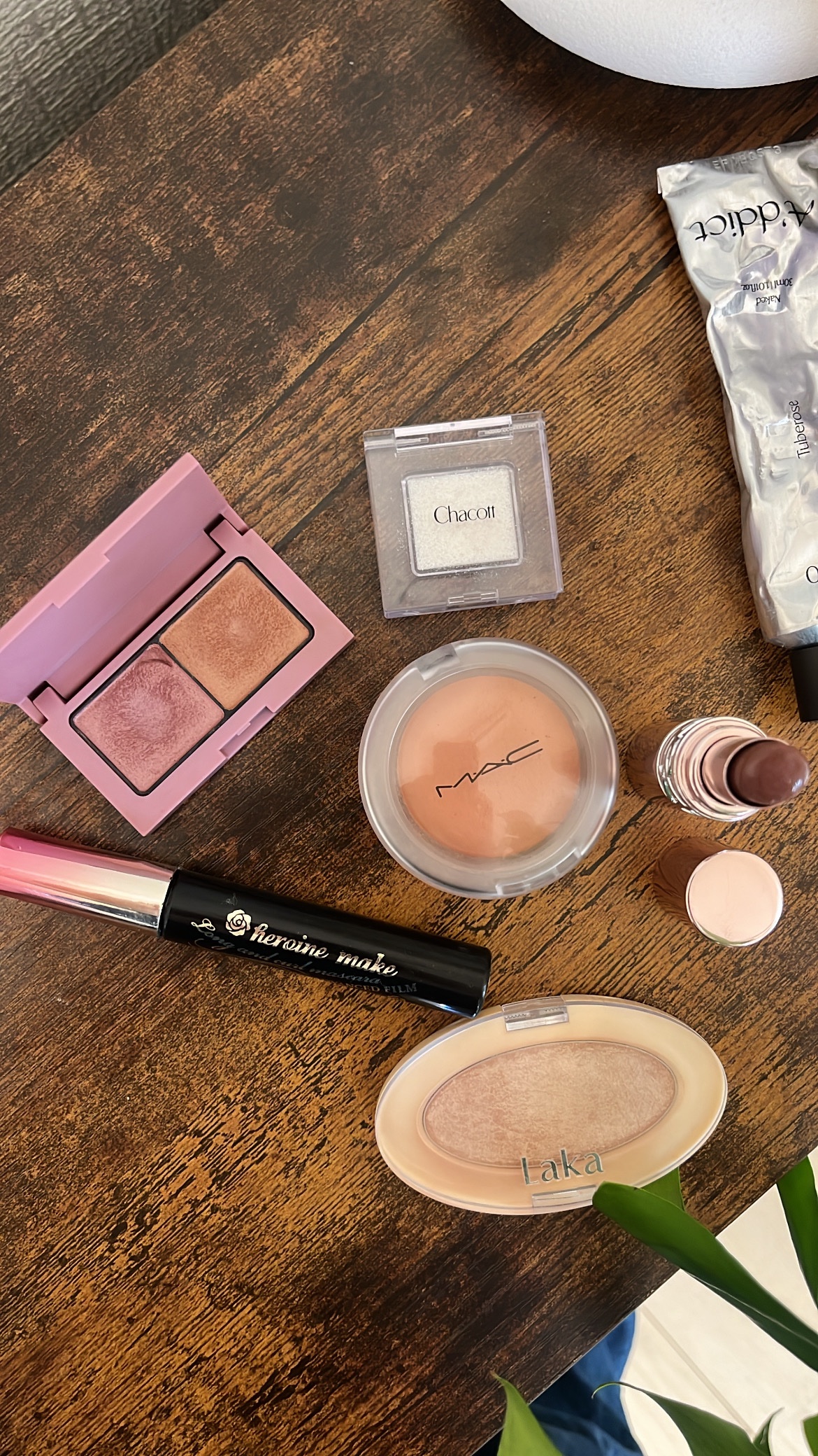 マルチカラーバリエーション スパークル SP01/チャコット・コスメティクス/単色アイシャドウを使ったクチコミ（1枚目）