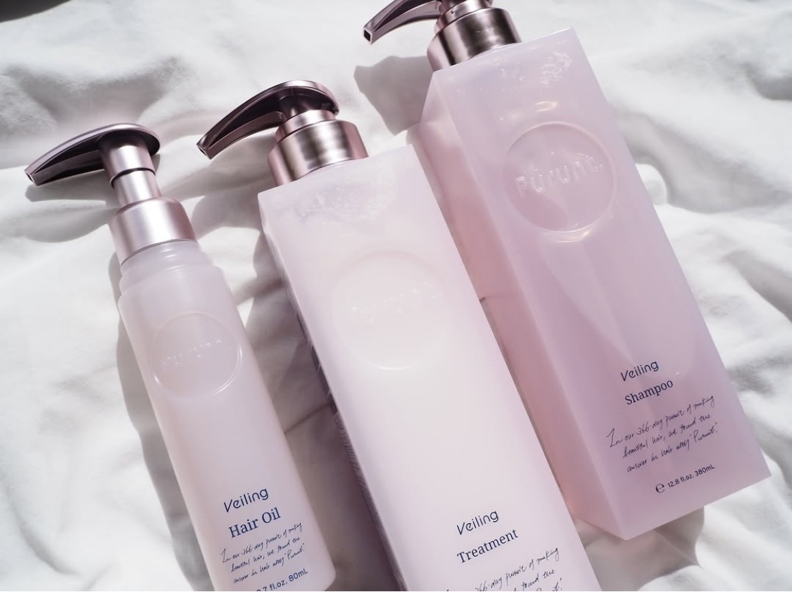 【Purunt.】

大人気美容室メーカー開発ヘアケアシリーズのプルントから新シリーズ発売！！

あの大人気ピンクのハイブラ香水を頭からかけたような香りがすごい❣️
貯水ヴェールのような使い心地で泡立ち良いのがすごいところなのに香りまでしっ