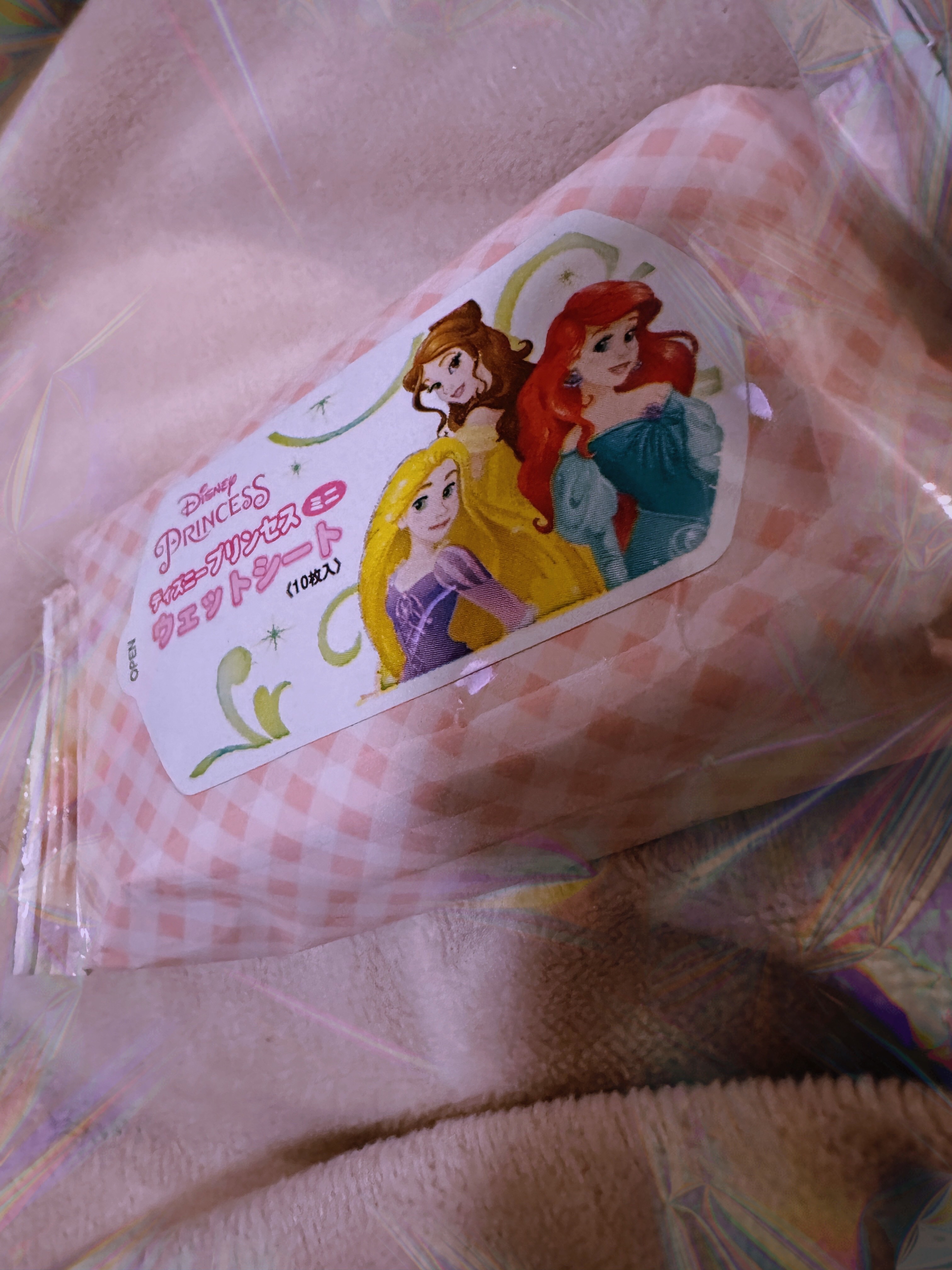 セリア ミニウエットシートのクチコミ「めちゃくちゃ持ち運びに便利だなと思いました😉❤️❤️
すごくよかったです。
しっかりと拭き取れ.....」（1枚目）