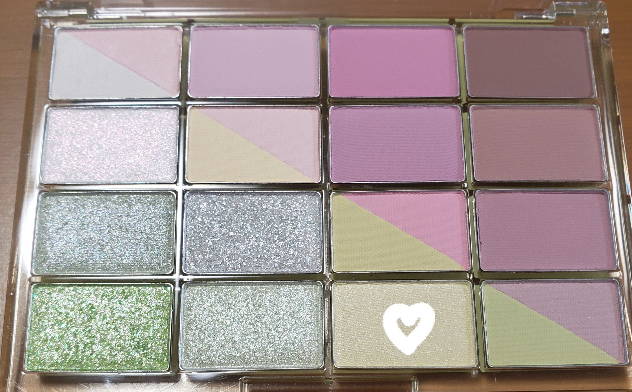 スキルレスライナー/LUMIURGLAS/リキッドアイライナーを使ったクチコミ（2枚目）