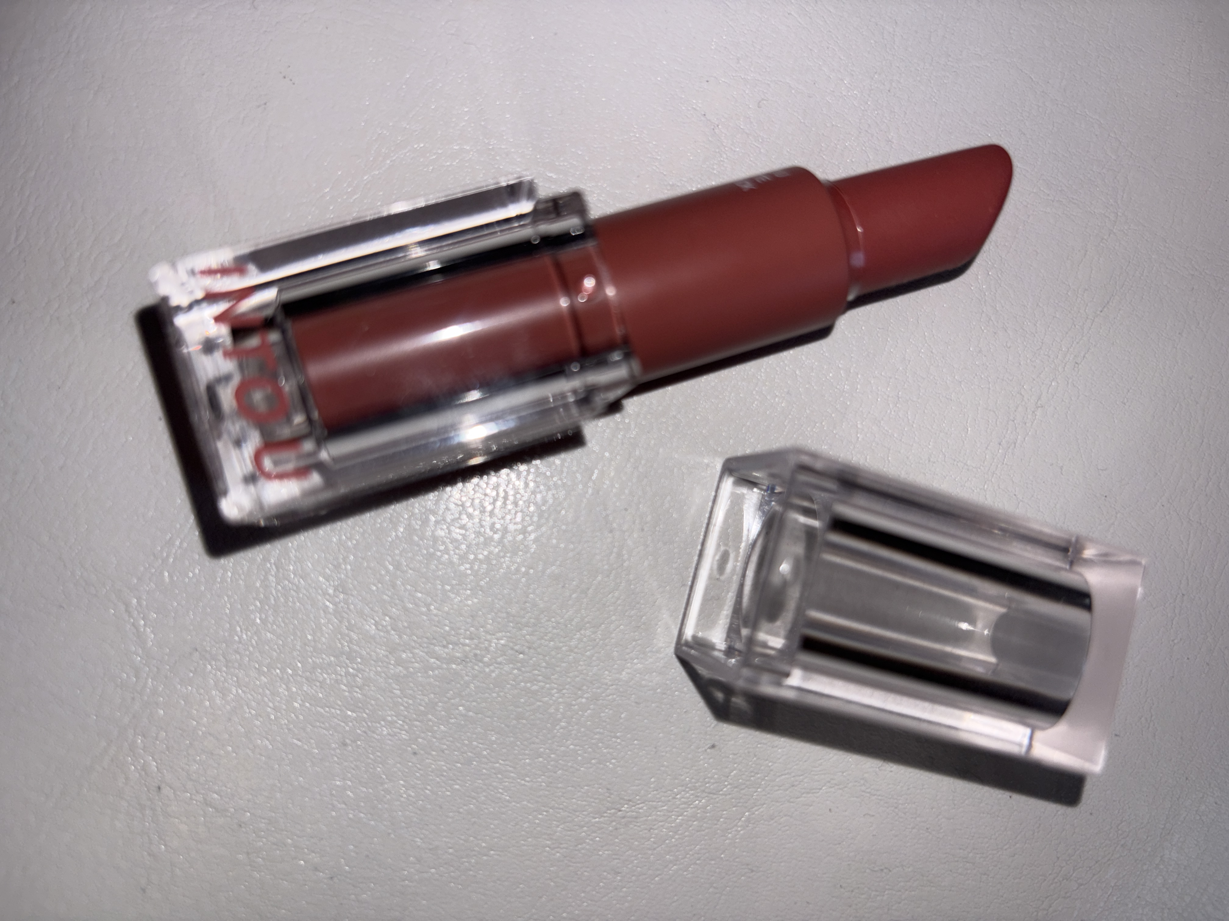 フェザーマットリップスティック S01 ももいろ16時の空/INTO U/口紅を使ったクチコミ（1枚目）