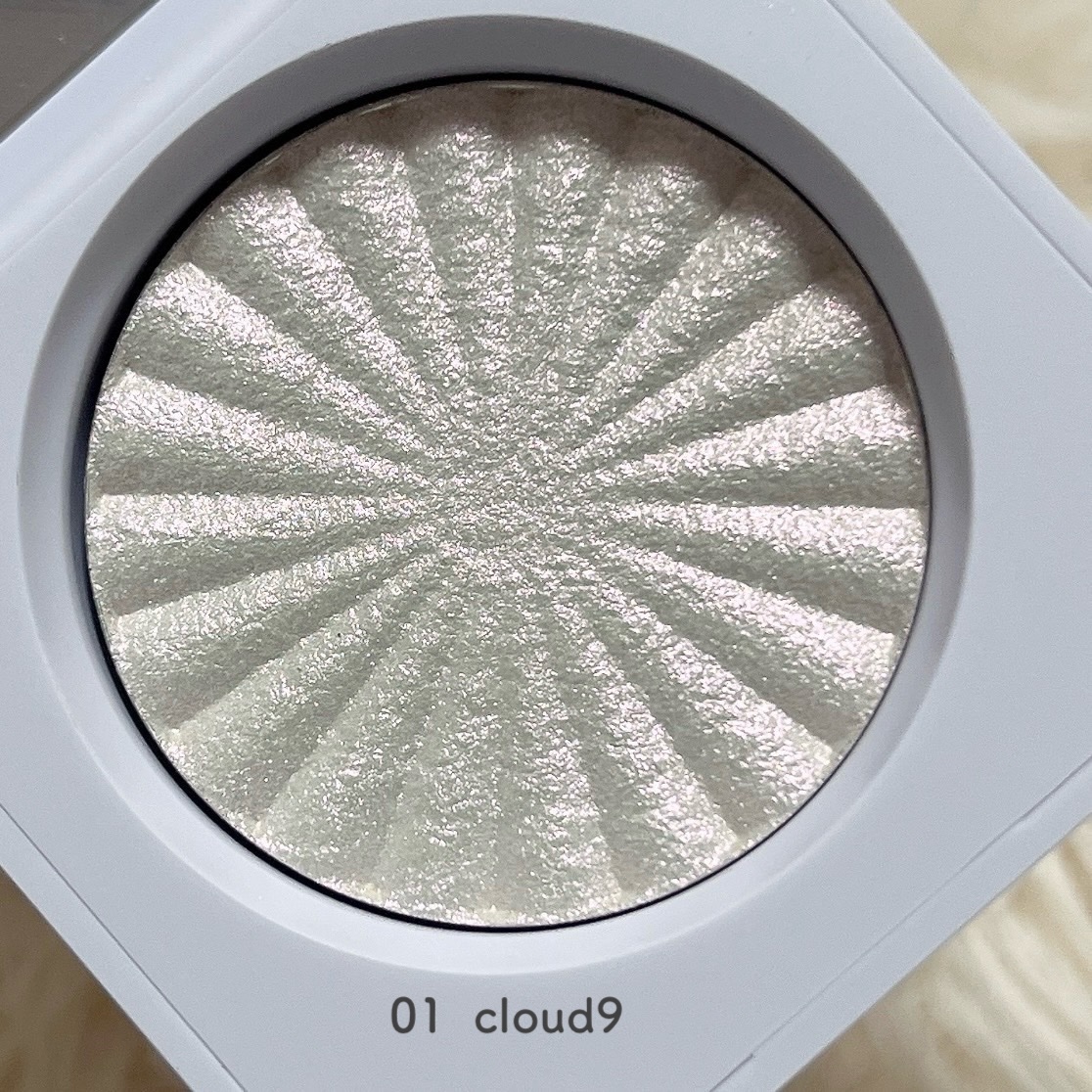 OFRA mini Highlighter/Ofra Cosmetics/パウダーハイライトを使ったクチコミ（3枚目）