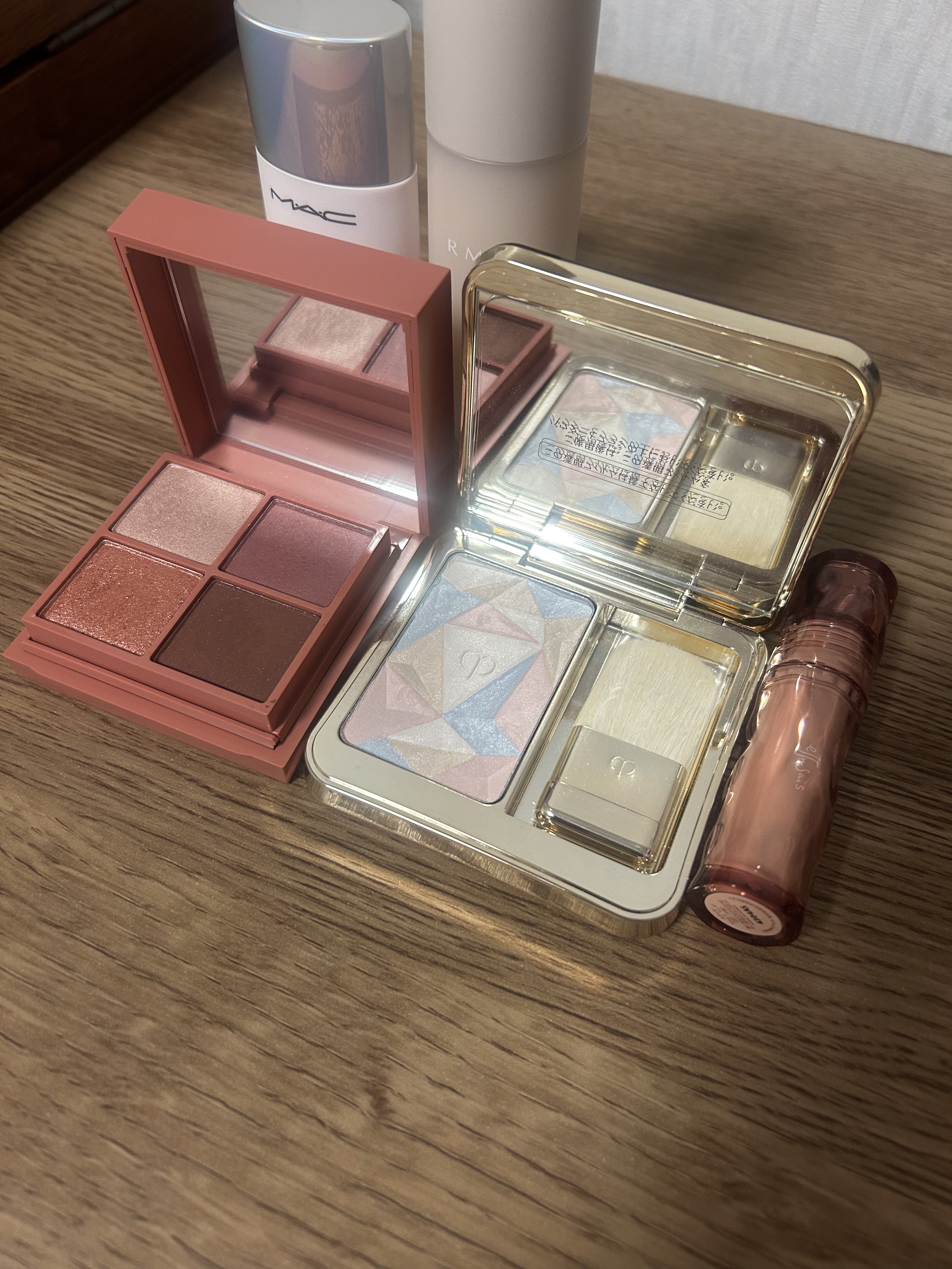 テディ テイクオーバー アイ & フェイスパレット ライト/M・A・C/アイシャドウパレットを使ったクチコミ（2枚目）