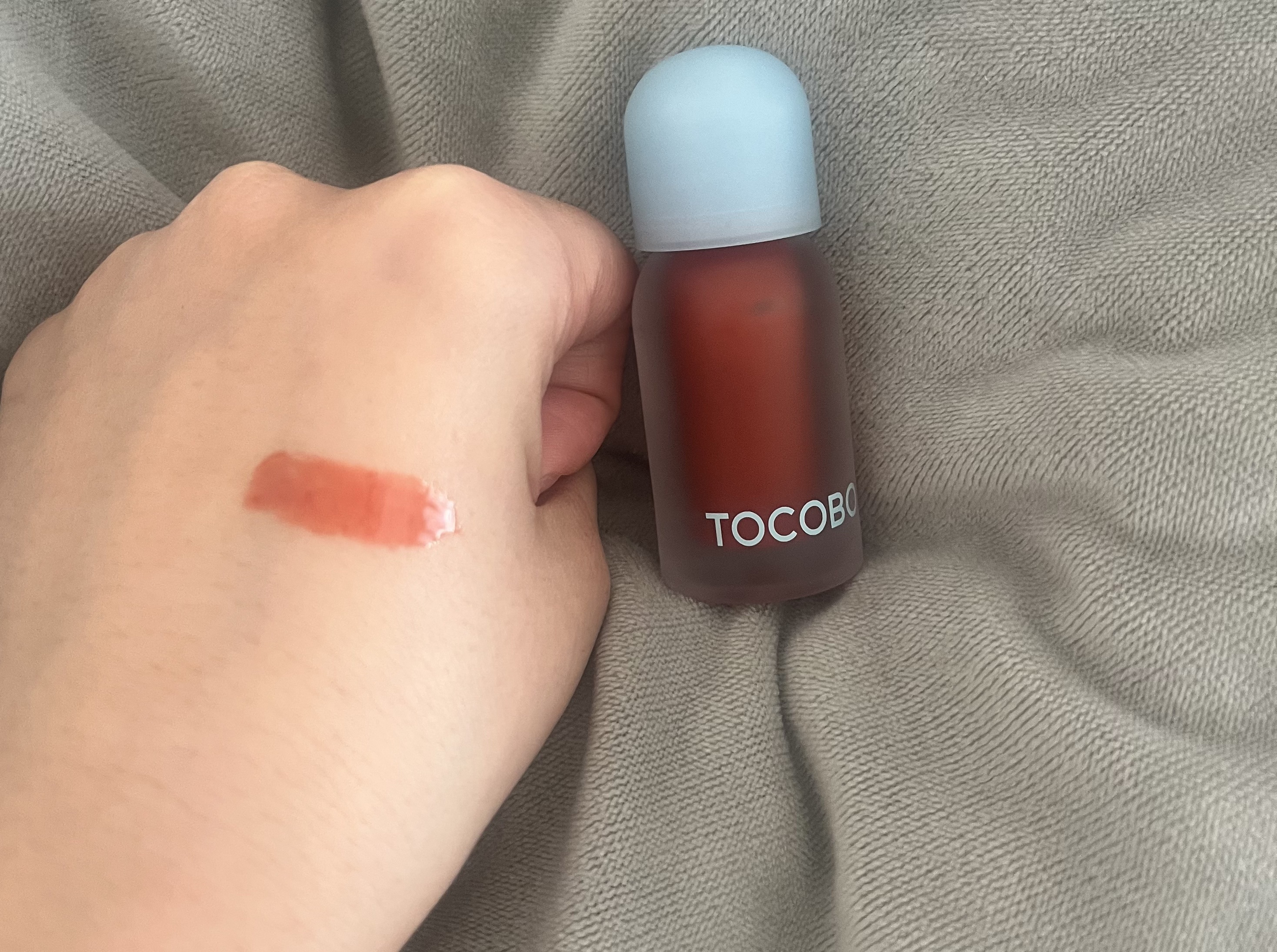 ジューシーベリープランピングリップオイル/TOCOBO/リップグロスを使ったクチコミ（3枚目）