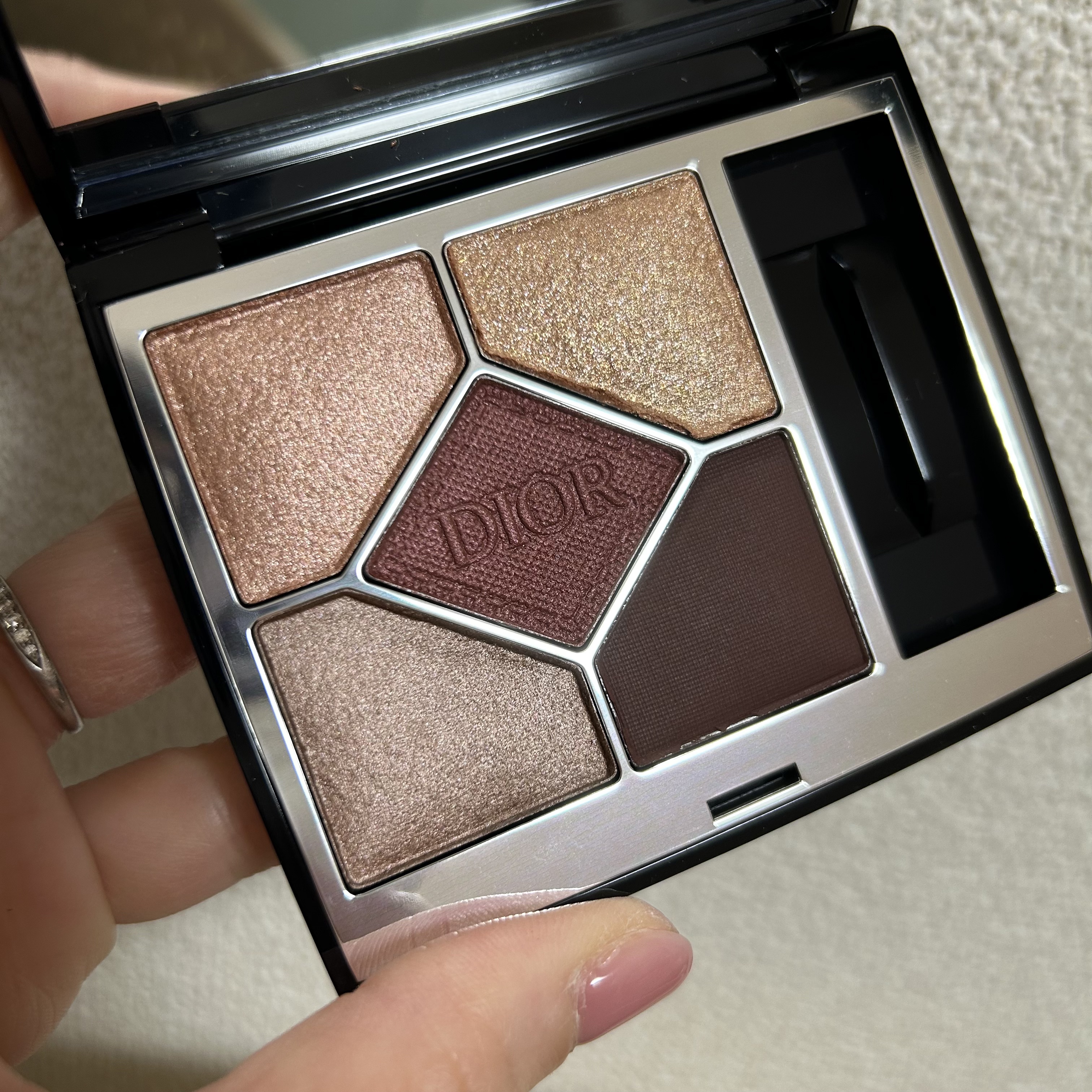 ディオールショウ サンク クルール 689 ミッツァ/Dior/アイシャドウを使ったクチコミ（3枚目）