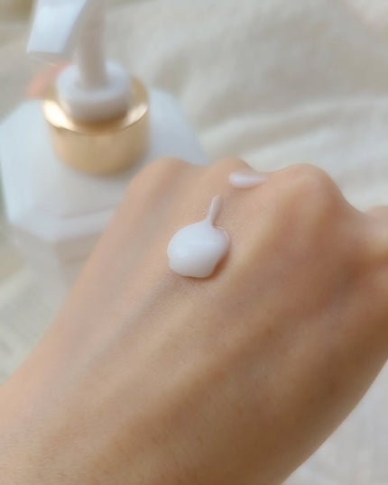 パフュームボディローション リリィムスクホワイトティー/TEABLESS/ボディローションを使ったクチコミ(4枚目)