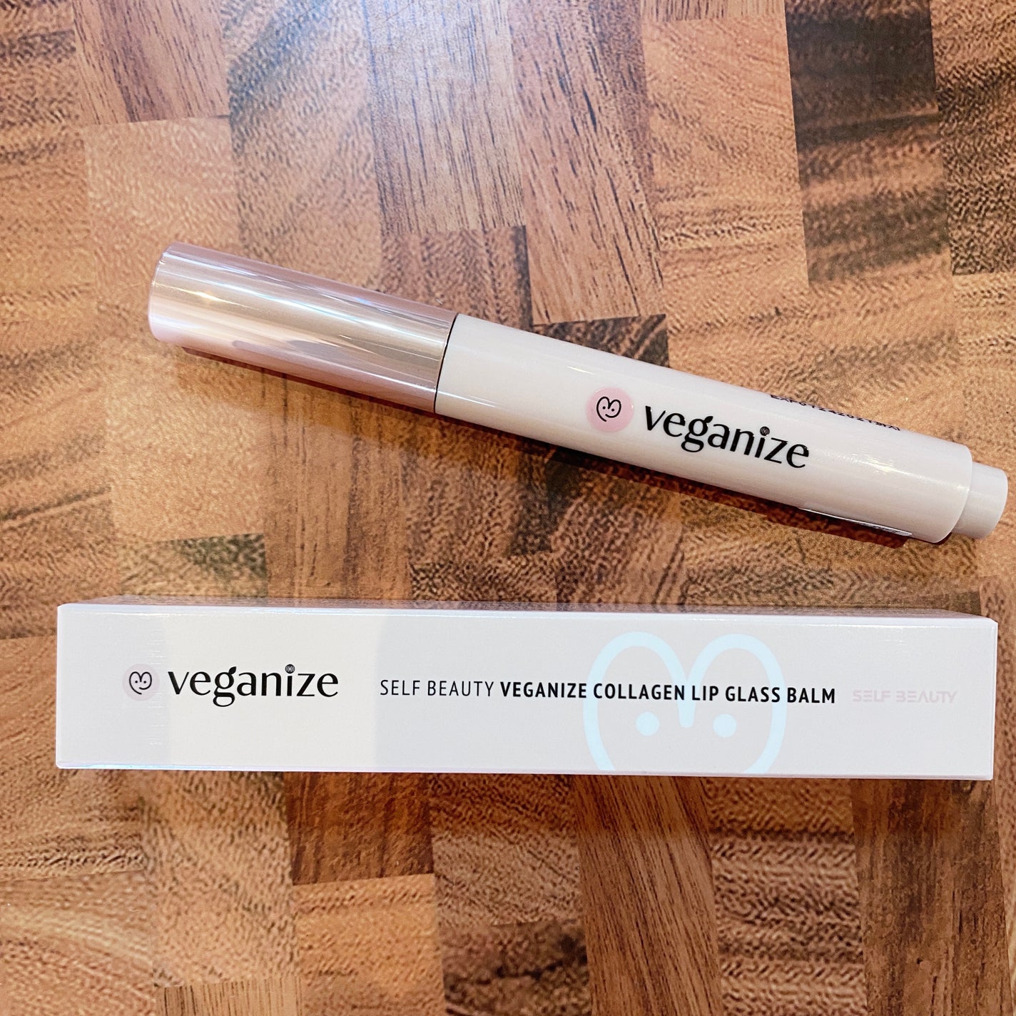 ヴィーガナイズコラーゲンリップガラスバーム/Veganize/リップグロスを使ったクチコミ(3枚目)