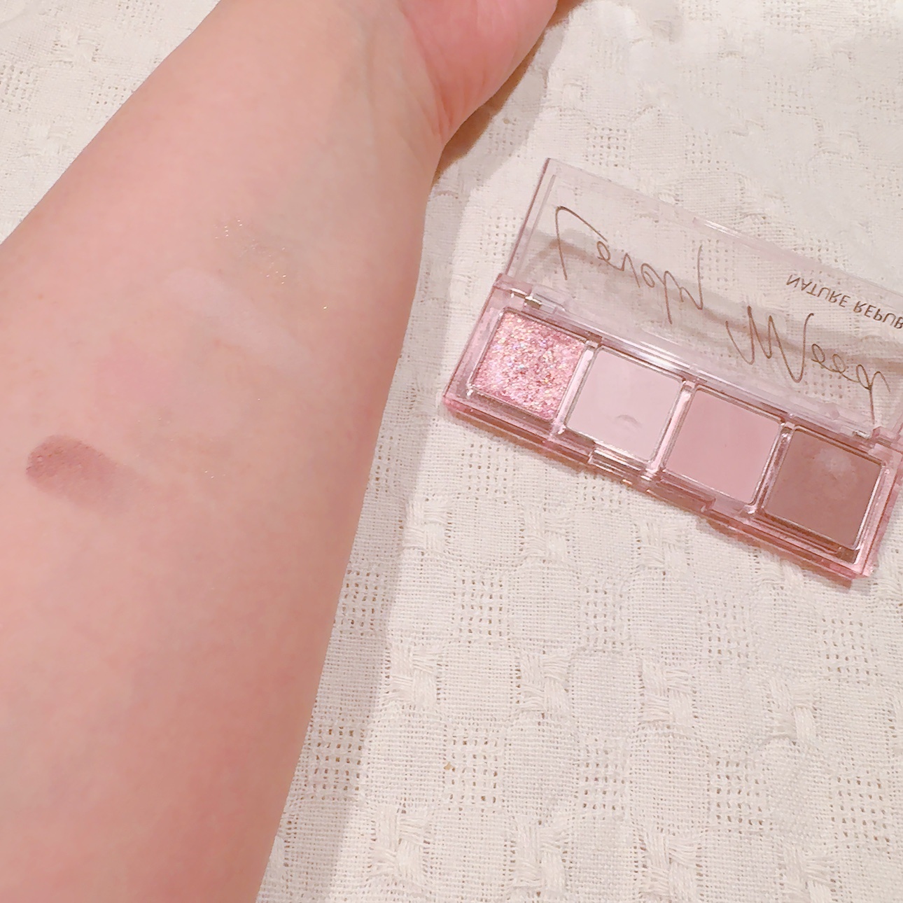 デイリーベーシックパレット/ネイチャーリパブリック/アイシャドウパレットを使ったクチコミ（2枚目）