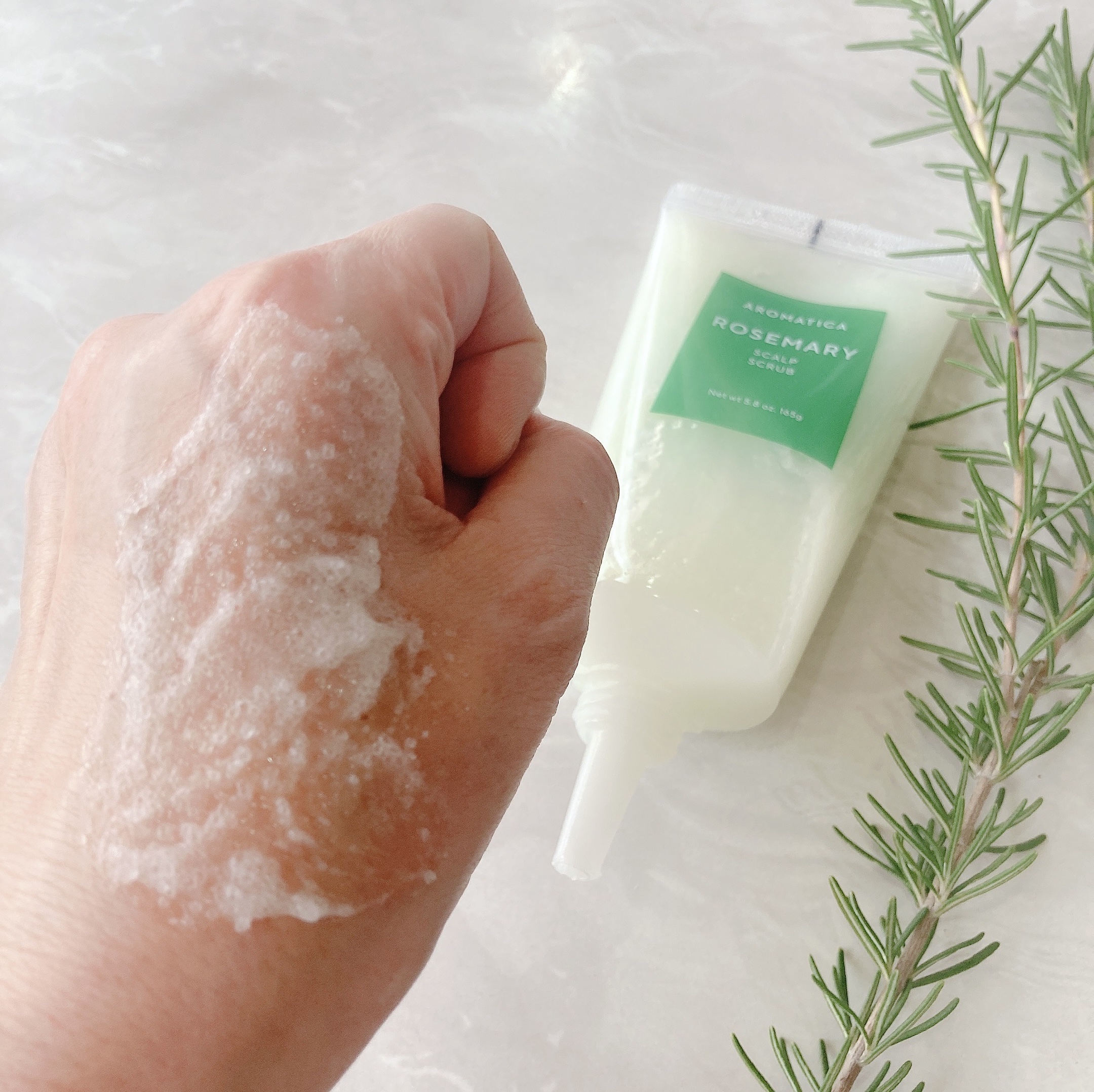 ローズマリールートエンハンサー/AROMATICA/頭皮ローションを使ったクチコミ（3枚目）