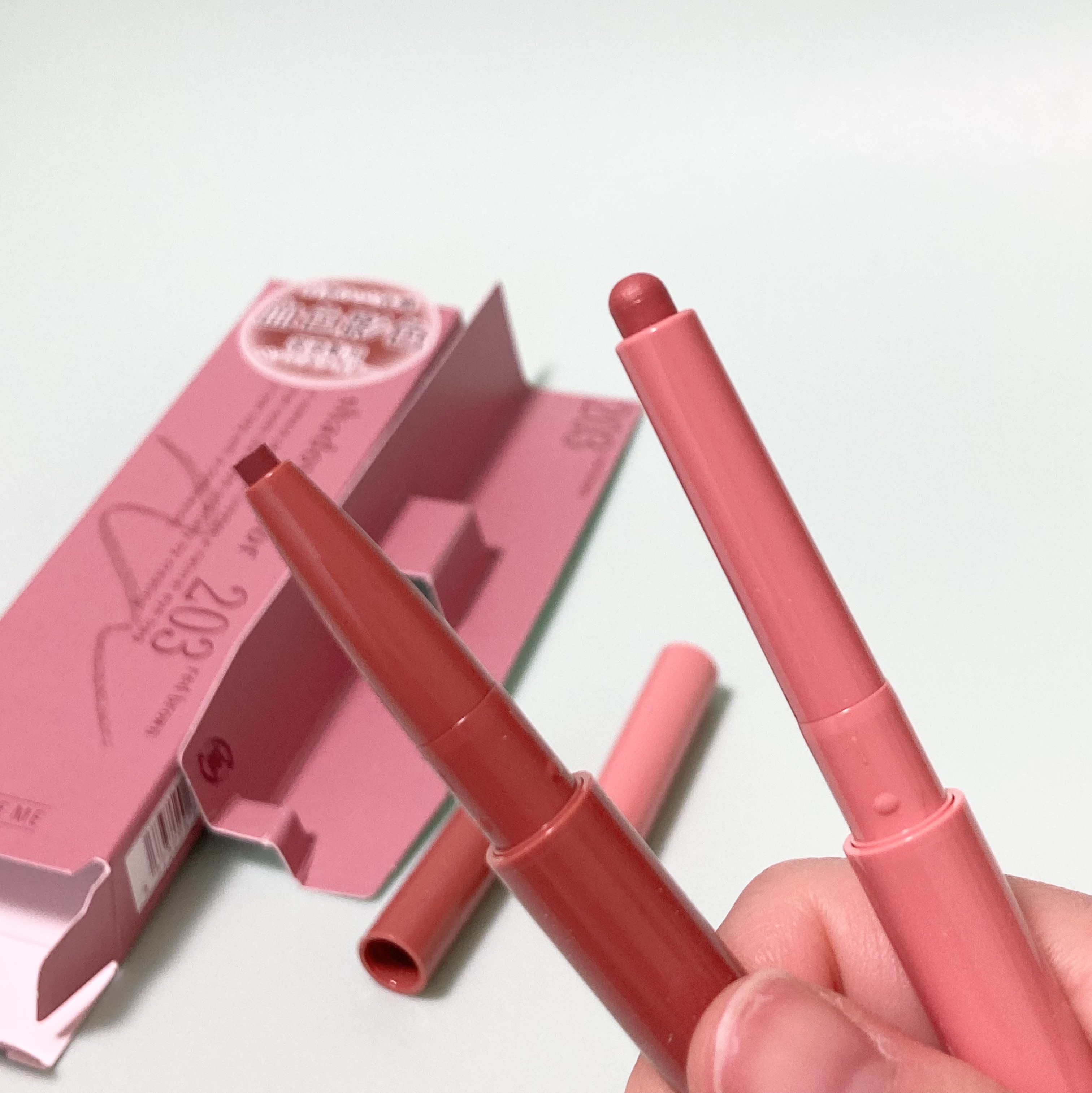 ぷっくりアイカラーペンシル/ミゼルエディ/スティックアイシャドウを使ったクチコミ（1枚目）