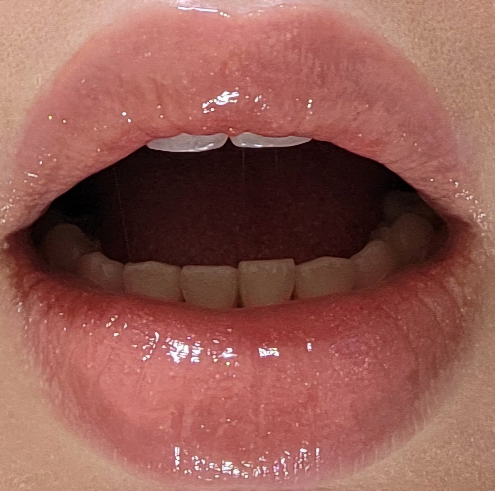 SHINY LIPGLOSSES/L.A.COLORS/リップグロスを使ったクチコミ（1枚目）