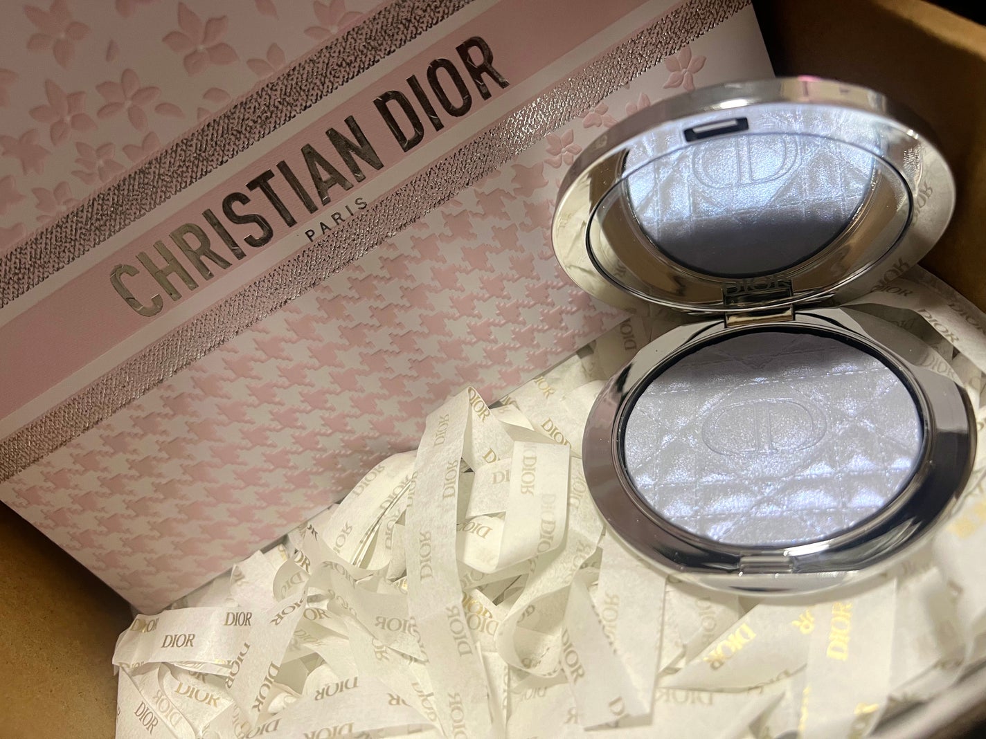 ライトリフレクティングセッティングパウダー プレスト N/NARS/プレストパウダーを使ったクチコミ(6枚目)