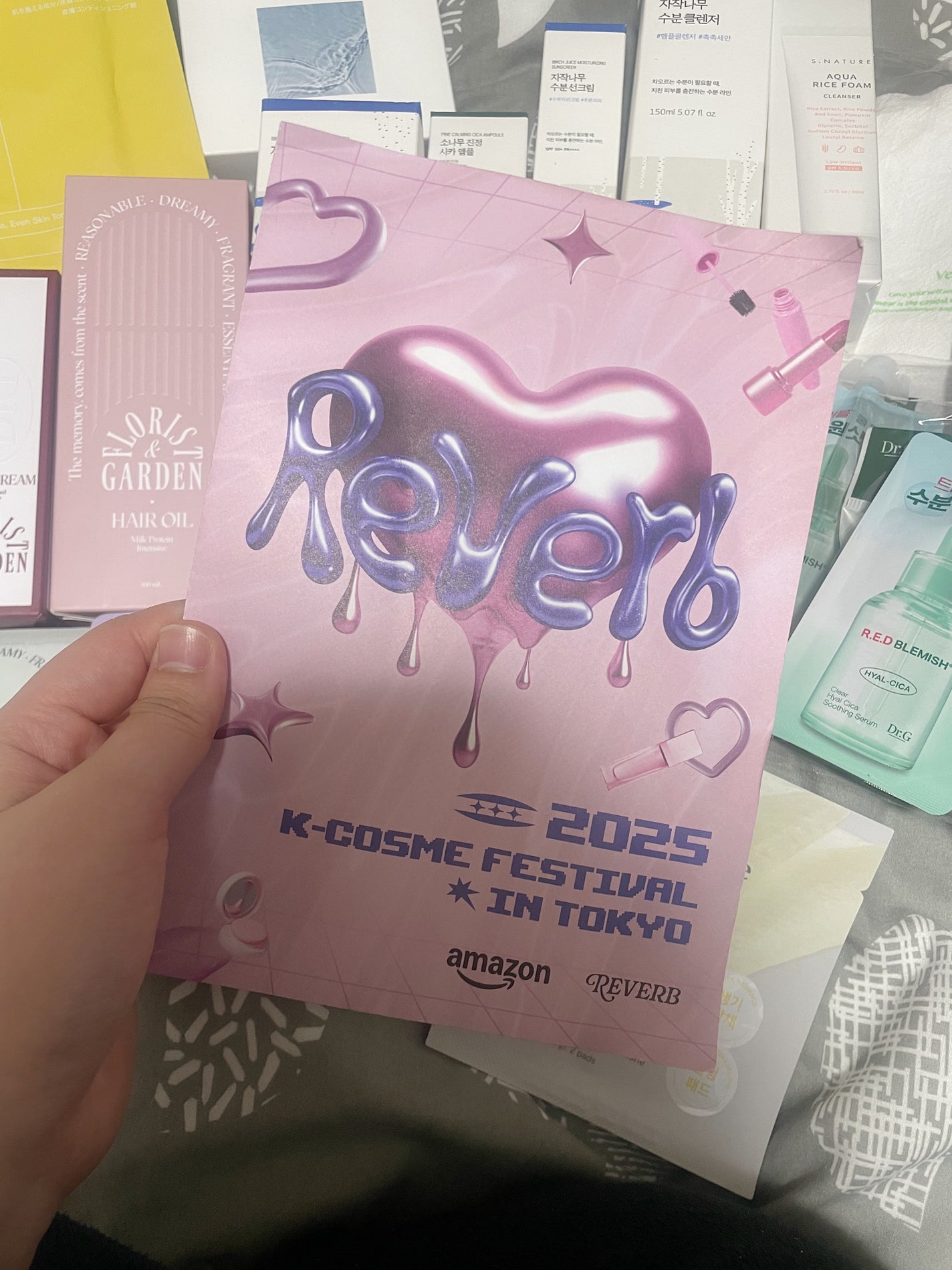 a m i on LIPS 「@reverb_jp.ReverbK-CosmeFestiva..」(1枚目)