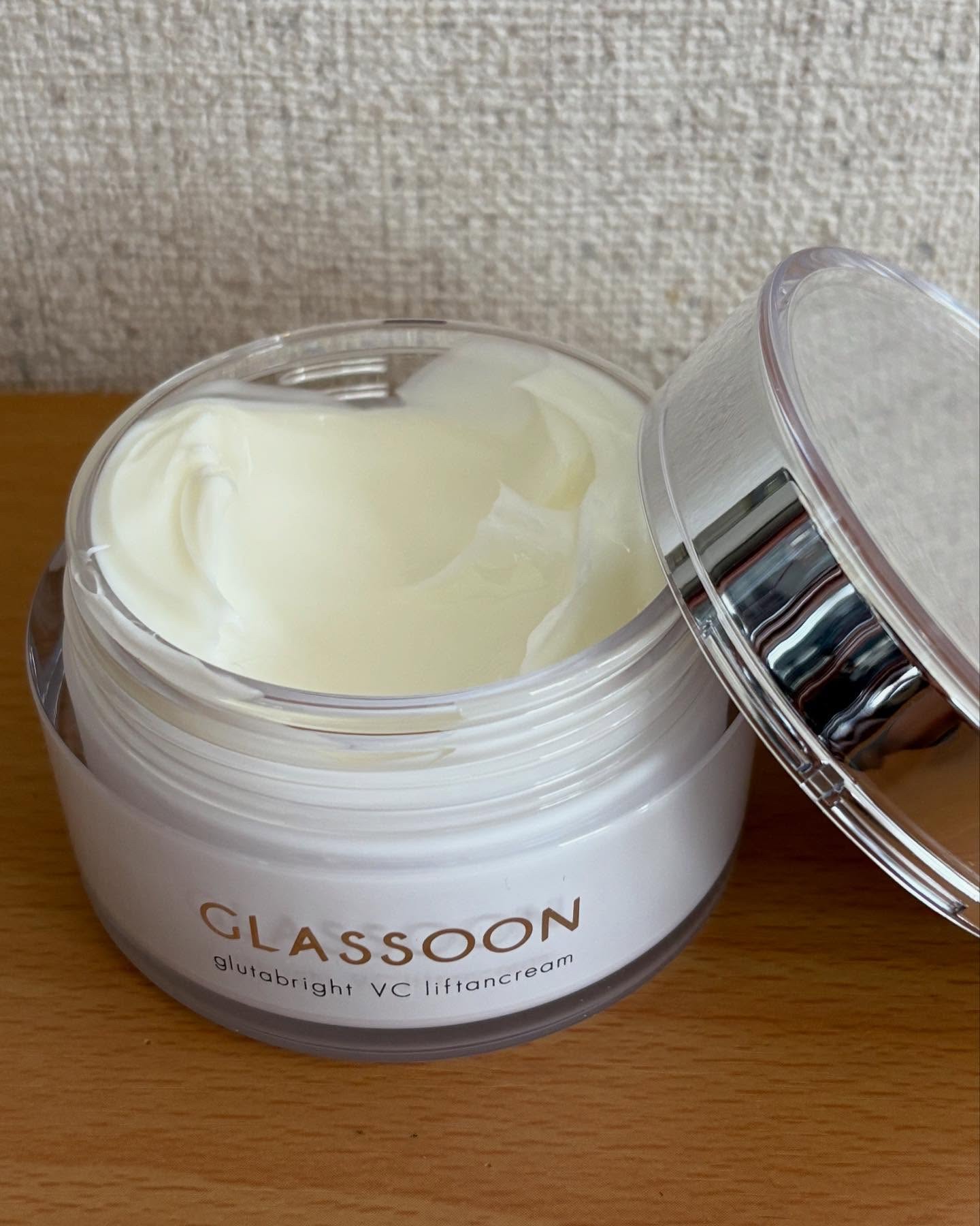グラスーン　グルタブライト　ＶＣ　リフタンクリーム/GLASSOON/フェイスクリームを使ったクチコミ（2枚目）