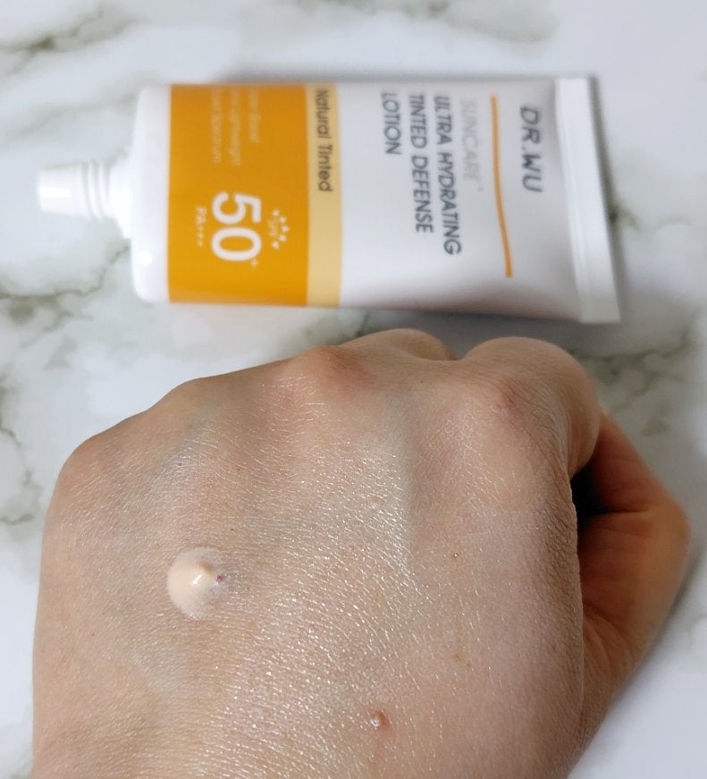 サンスクリーン+モイスト(色付き)<日焼け止め>/DR.WU/日焼け止めローションを使ったクチコミ(5枚目)