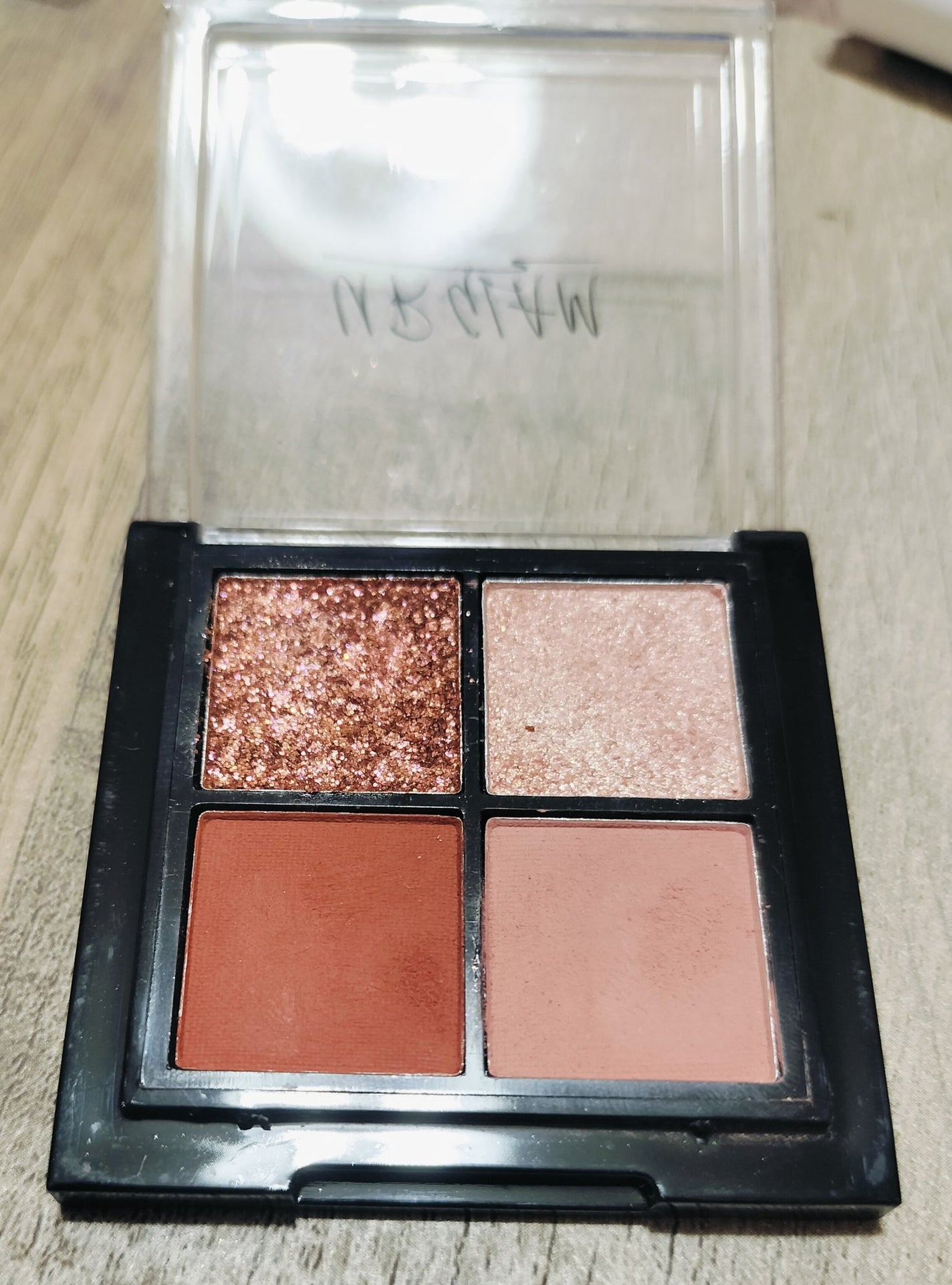 UR GLAM グリッターアイズ /U R GLAM/アイシャドウパレットを使ったクチコミ(3枚目)