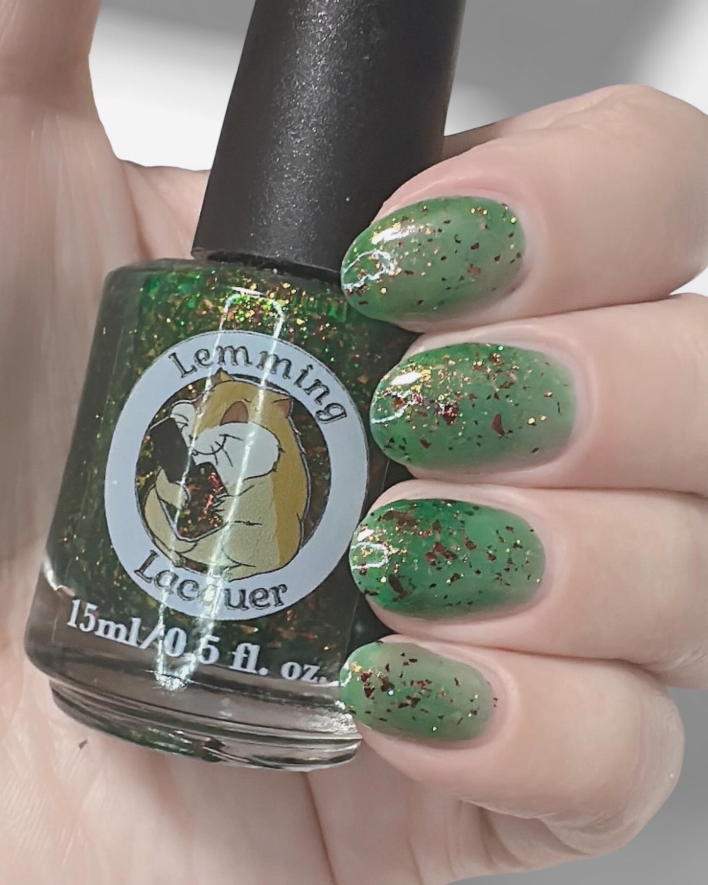 ᴘᴏʏᴏɴ on LIPS 「LemmingLacquerBrigidパキッとクリアグリーン..」(2枚目)