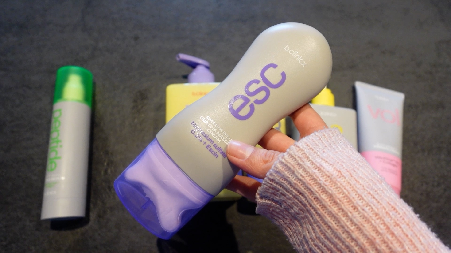 マグネシウムプラスエスシン ボディー かっさ マッサージ クリーム/b.clinicx/ボディクリームを使ったクチコミ（2枚目）