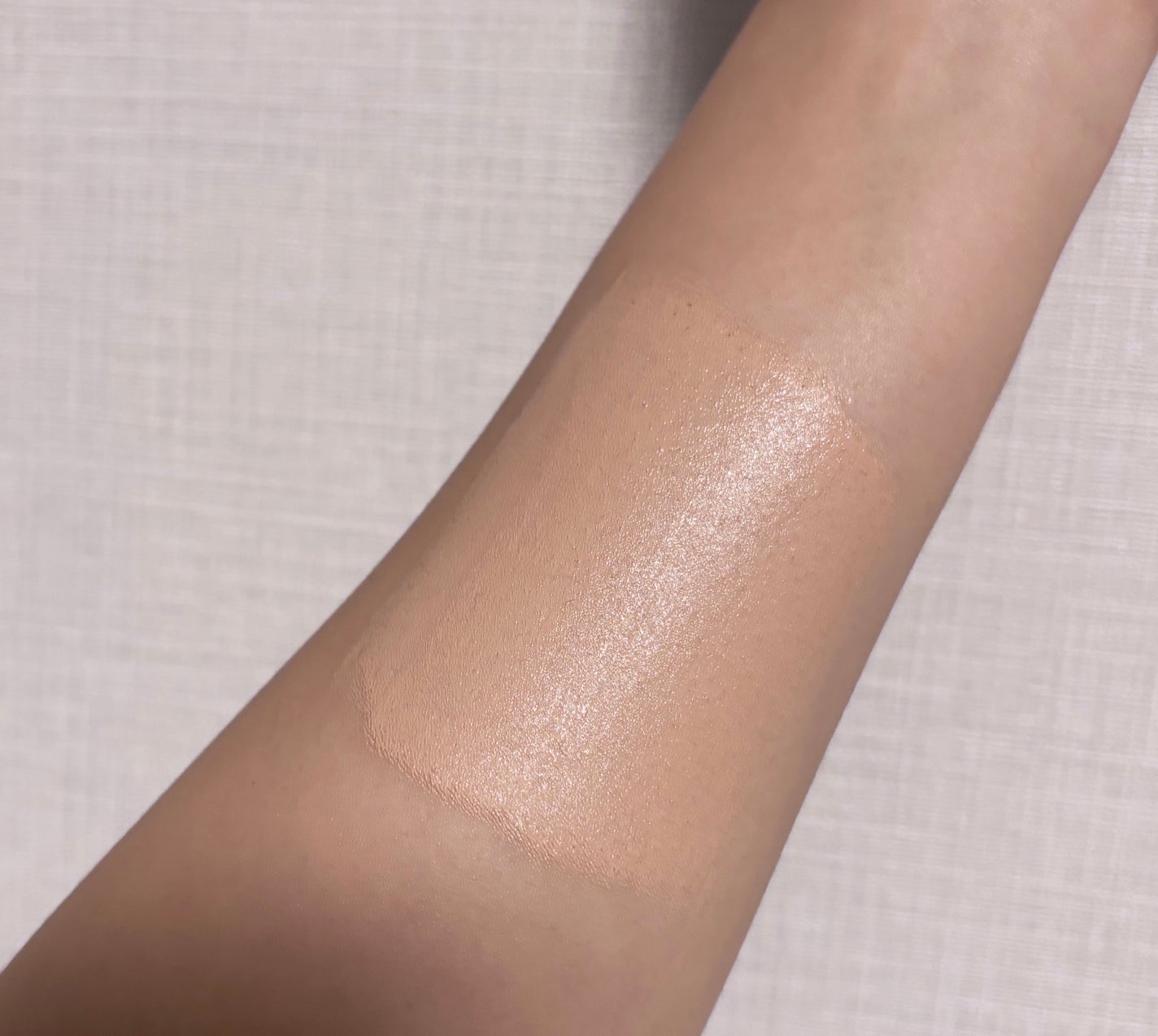 ダブルラスティングヴィーガンカバーファンデーション/ETUDE/リキッドファンデーションを使ったクチコミ(2枚目)