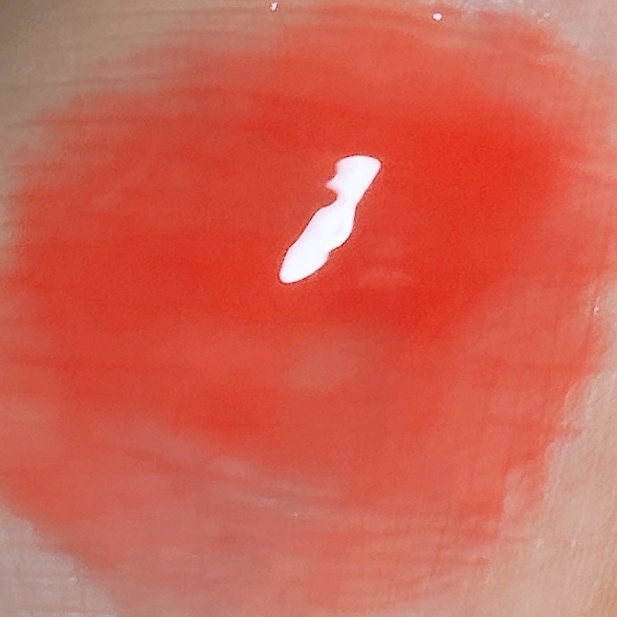 ジューシーベリープランピングリップオイル/TOCOBO/リップグロスを使ったクチコミ(4枚目)