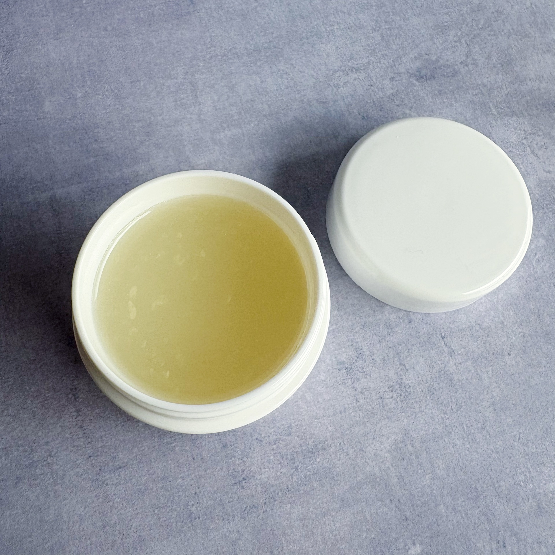 アリィー クロノビューティ UV ヘアカラーラスティング＆スタイリング バーム/アリィー/ヘアバームを使ったクチコミ（3枚目）