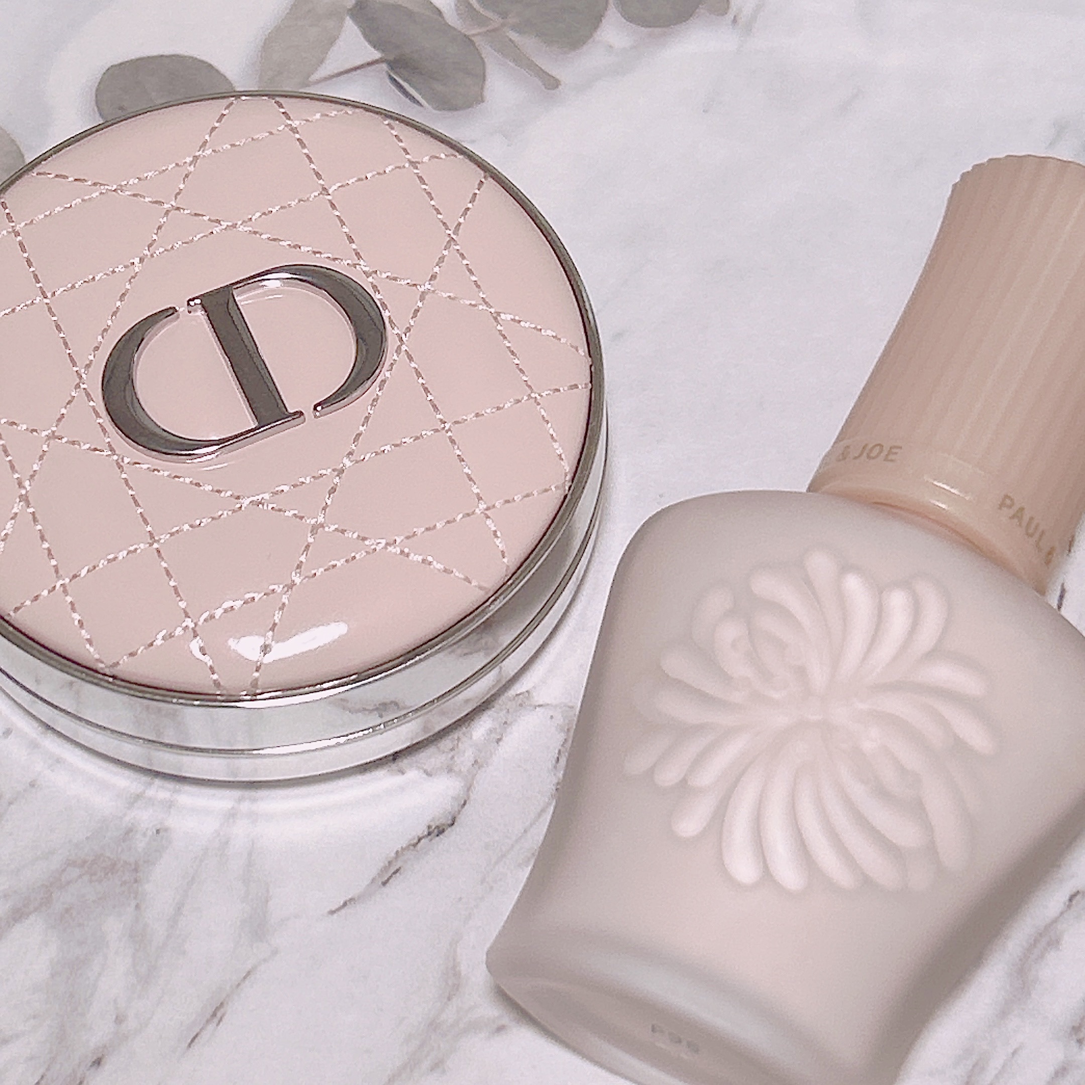 #3/7発売🗓️
Diorの新作 ツヤツヤ✨ファンデーション使ってみた！

「Dior ディオールスキン フォーエヴァー イドラ グロウ クッション」
「PAUL & JOE BEAUTE モイスチュアライジング プライマー 00」

カ