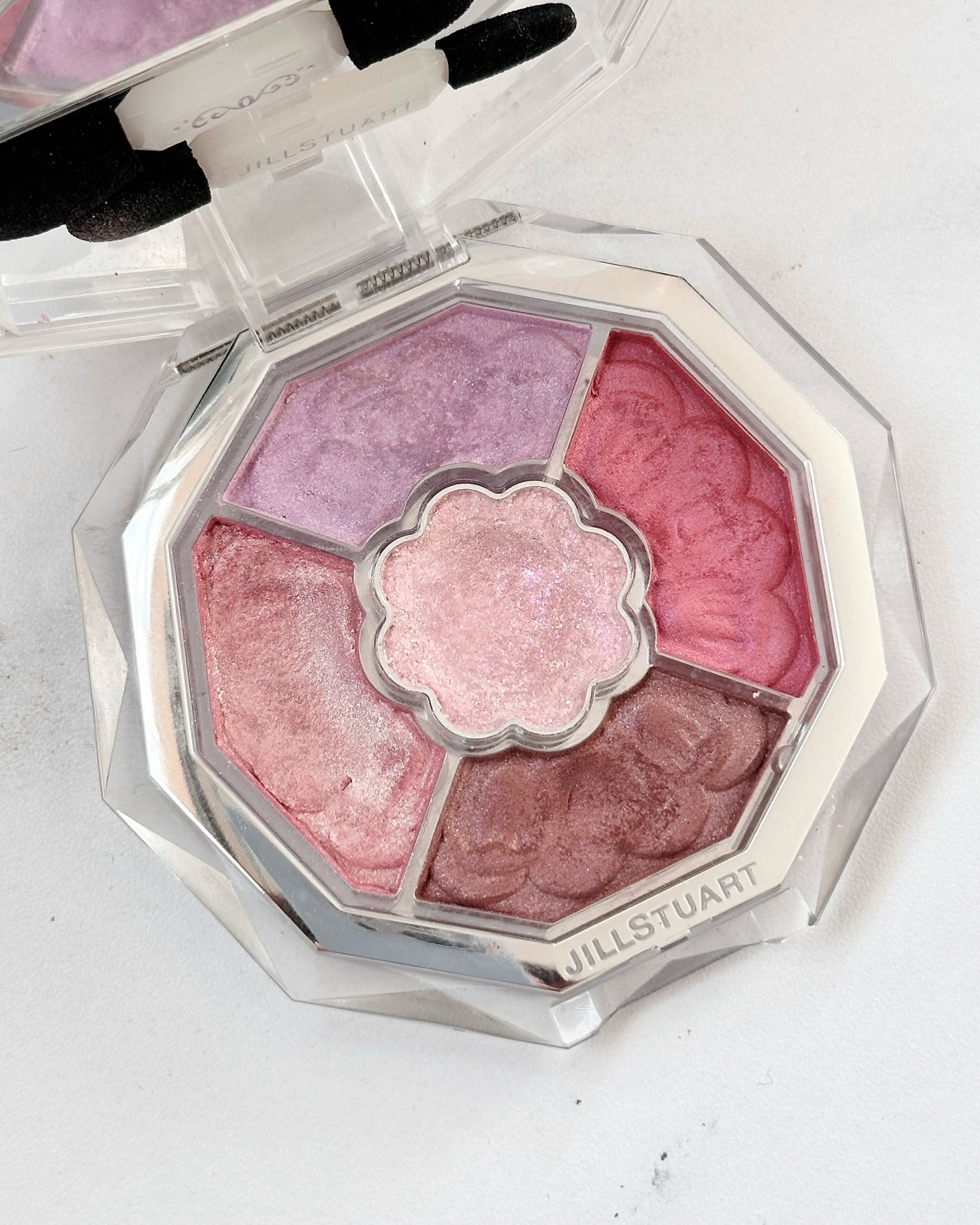 ジルスチュアート ブルームクチュール アイズ ジュエルドブーケ/JILL STUART/アイシャドウパレットを使ったクチコミ(3枚目)