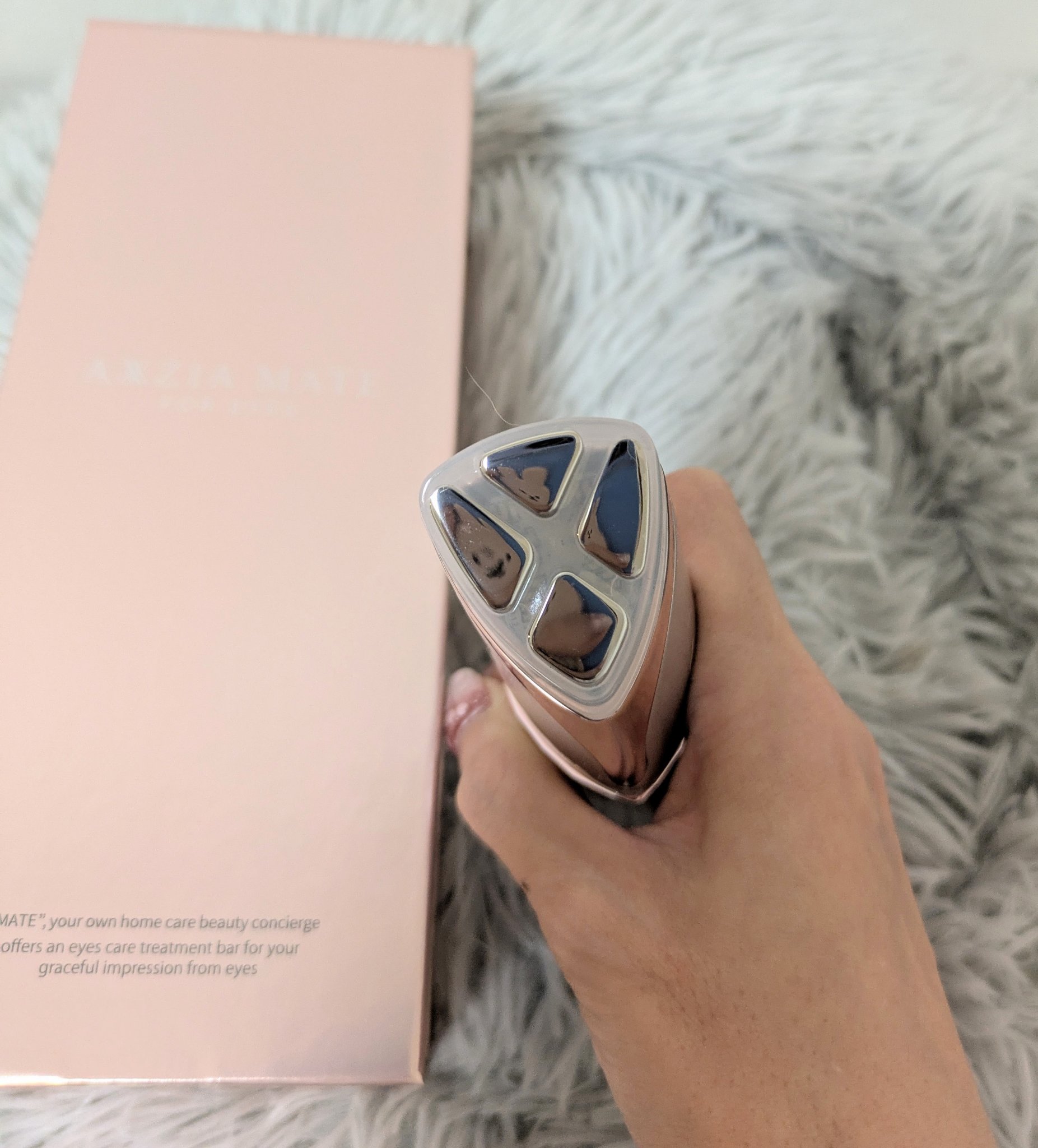 アクシージア メイト フォーアイズ/AXXZIA/美顔器・マッサージを使ったクチコミ（3枚目）