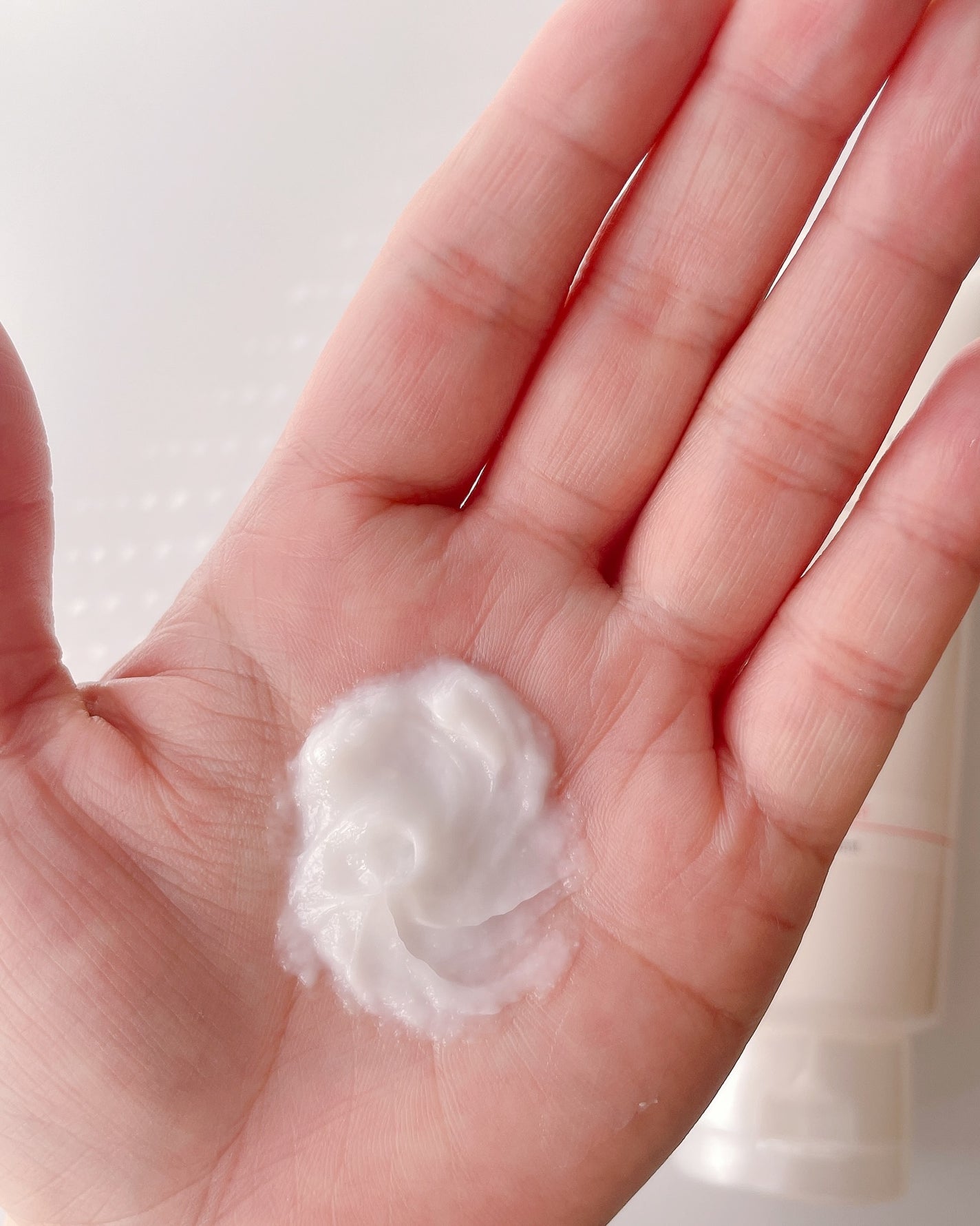 フローディア トリートメント スリークモイスト/FLOWDIA/洗い流すヘアトリートメントを使ったクチコミ(4枚目)