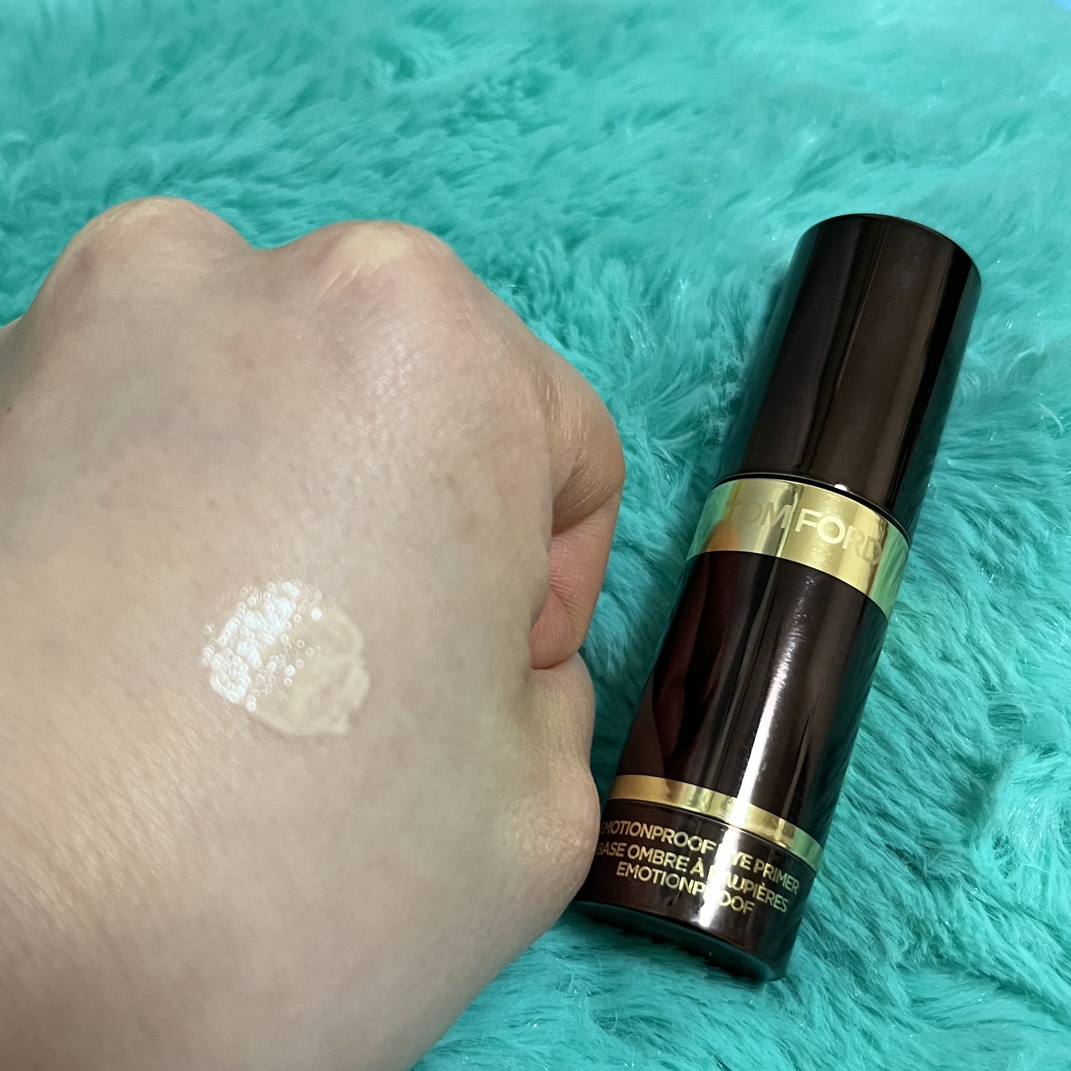 エモーションプルーフ アイ プライマー/TOM FORD BEAUTY/アイシャドウベースを使ったクチコミ（2枚目）