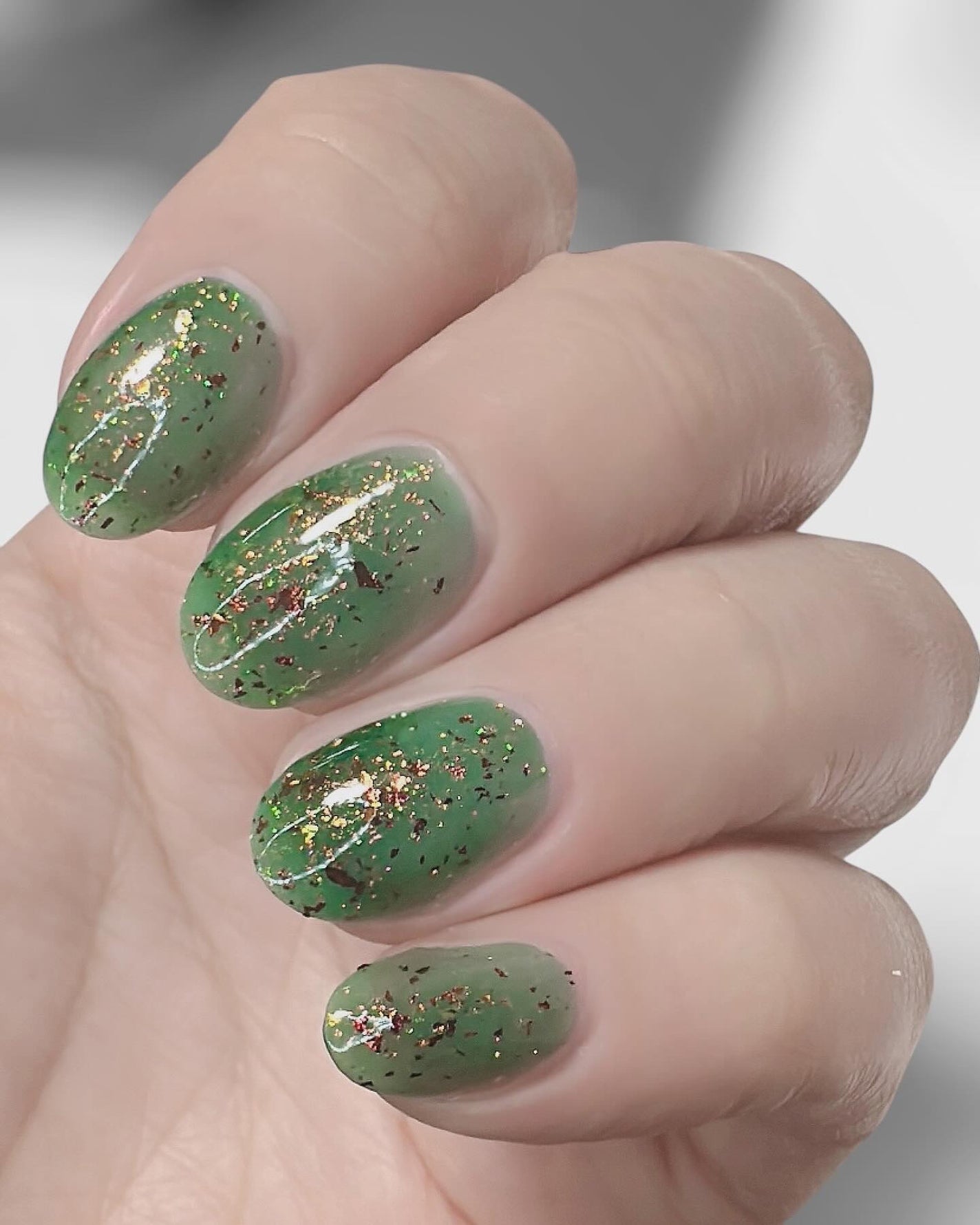 ᴘᴏʏᴏɴ on LIPS 「LemmingLacquerBrigidパキッとクリアグリーン..」(4枚目)