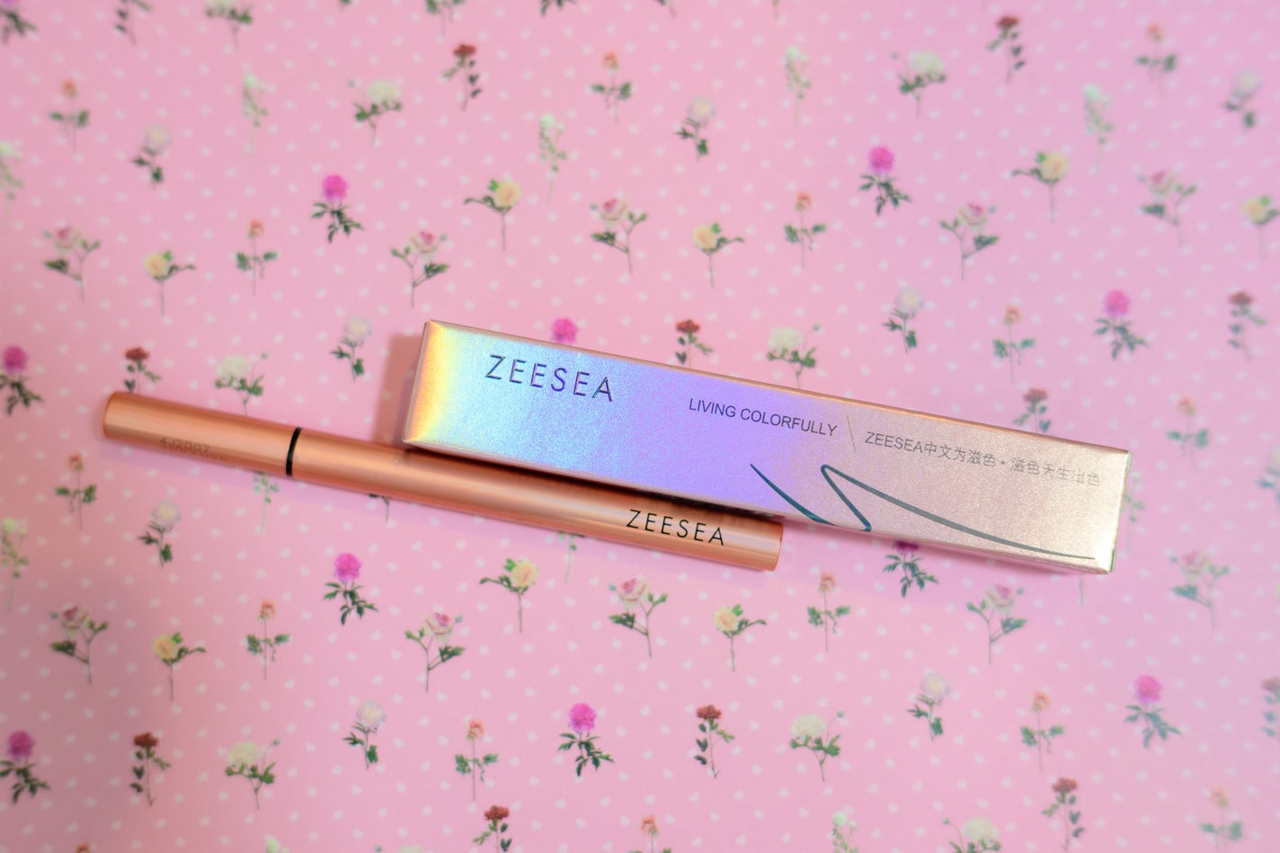 カラーリキッドアイライナー/ZEESEA/リキッドアイライナーを使ったクチコミ(1枚目)