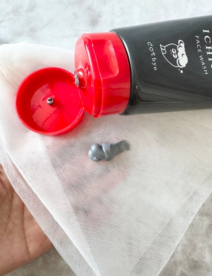 毛穴いちご洗顔 ブラック/ドットバイ/洗顔フォームを使ったクチコミ(2枚目)