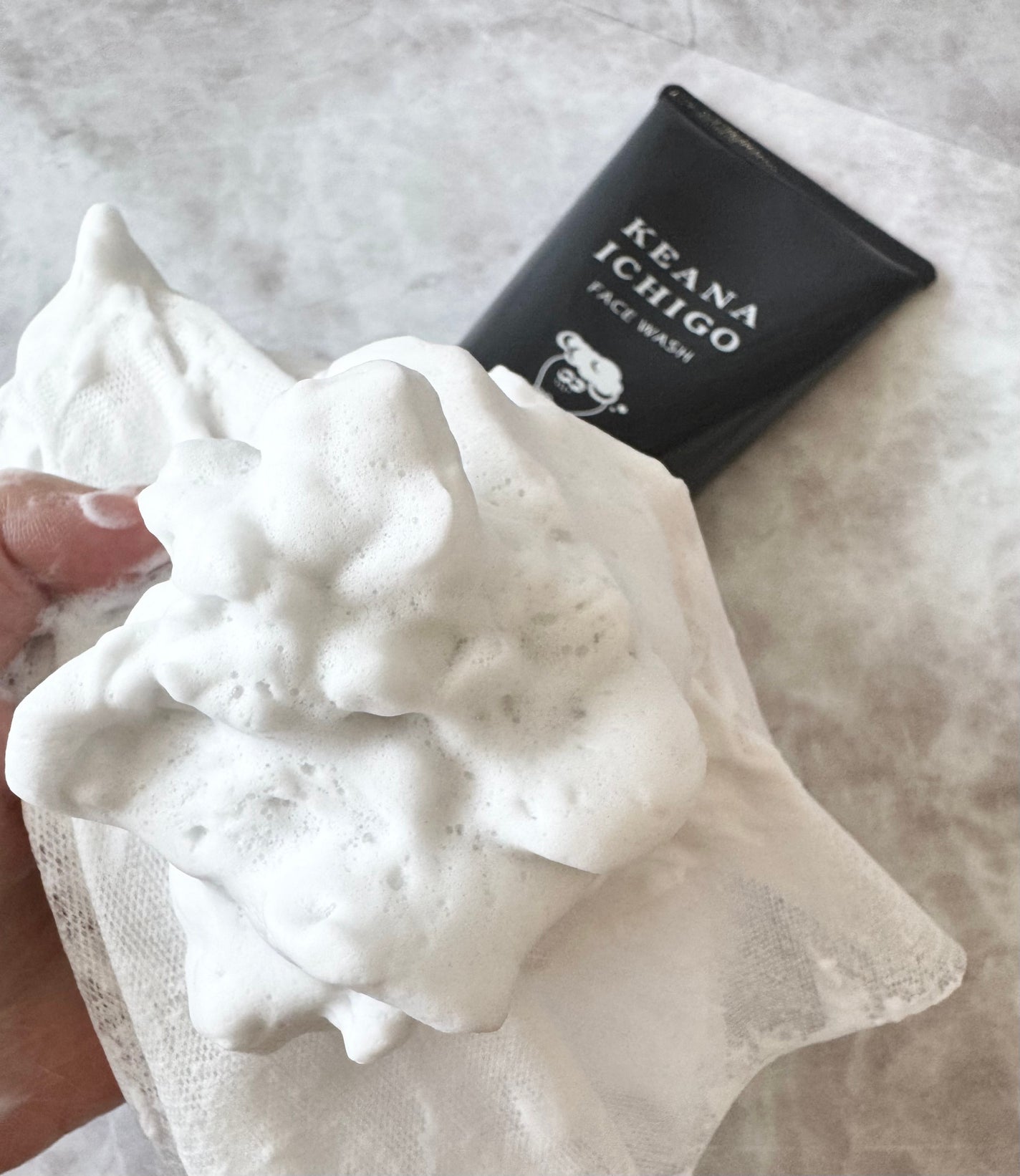 毛穴いちご洗顔 ブラック/ドットバイ/洗顔フォームを使ったクチコミ(3枚目)