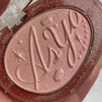 フィー グリッツストーンハイライター/fwee/パウダーハイライトを使ったクチコミ(2枚目)