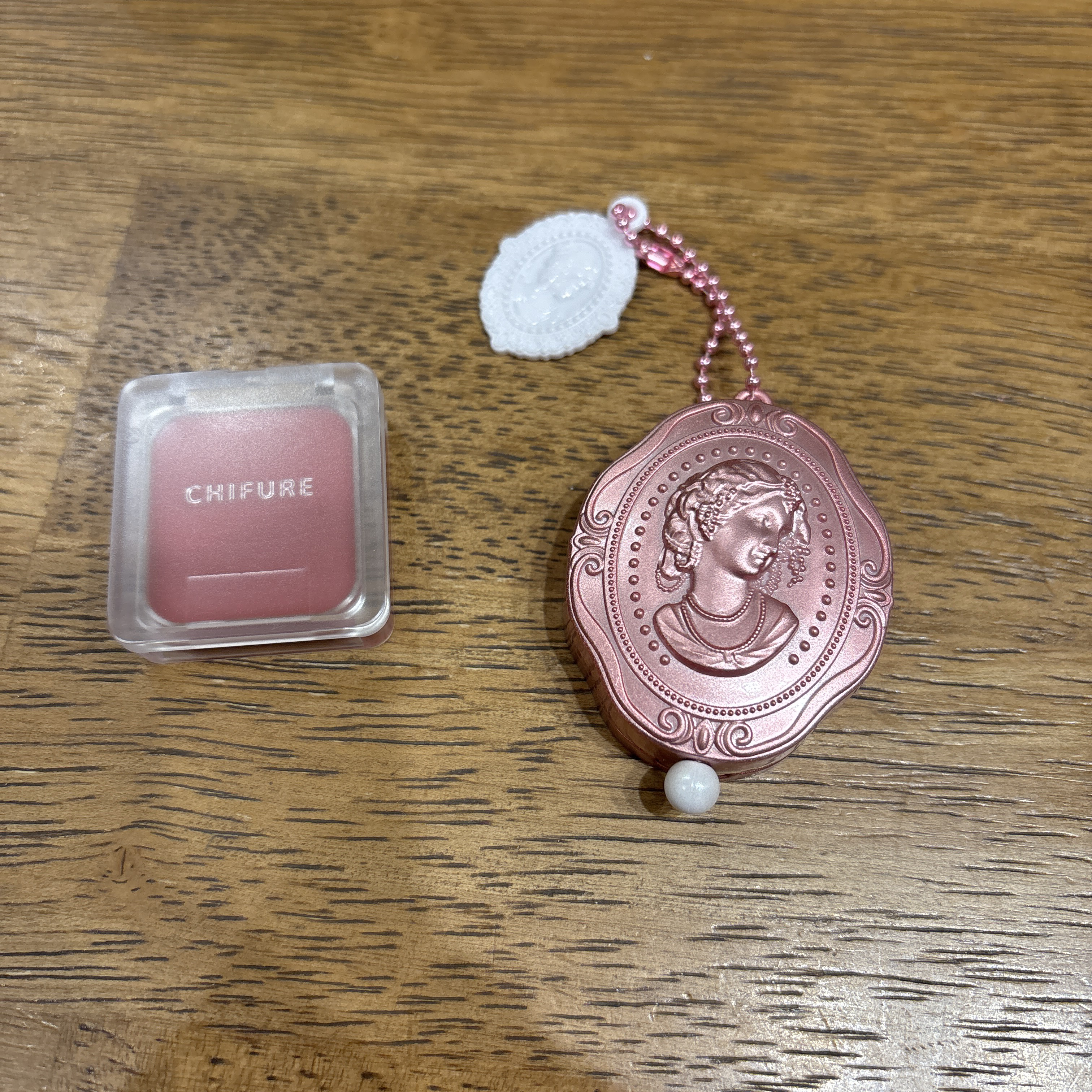 女王のカメオグラデーションチーク/COLORROSE/パウダーチークを使ったクチコミ（1枚目）