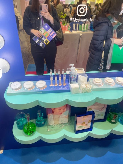 a m i on LIPS 「@reverb_jp.ReverbK-CosmeFestiva..」(5枚目)