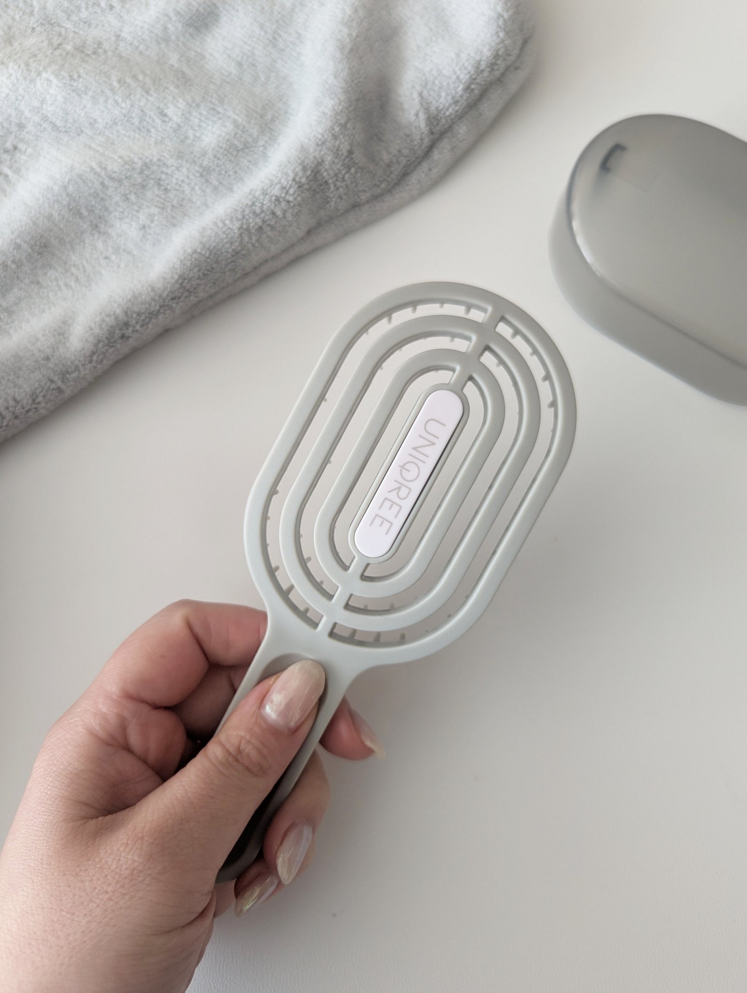 ユニークリー 4wayスムースヘアブラシ/ビー・エヌ/ヘアブラシを使ったクチコミ（3枚目）