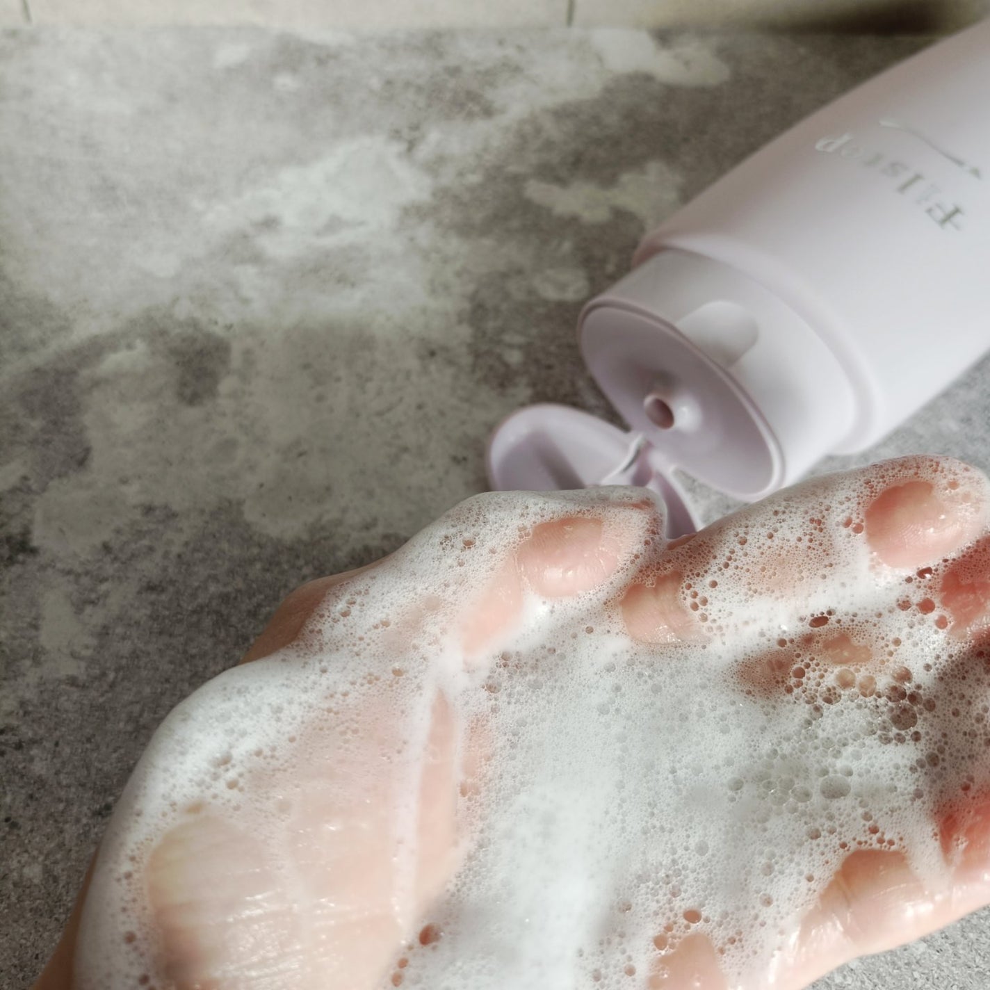 BEAUTY on LIPS 「フィルステップ エアリーフォーカス シャンプー/トリートメント..」(4枚目)