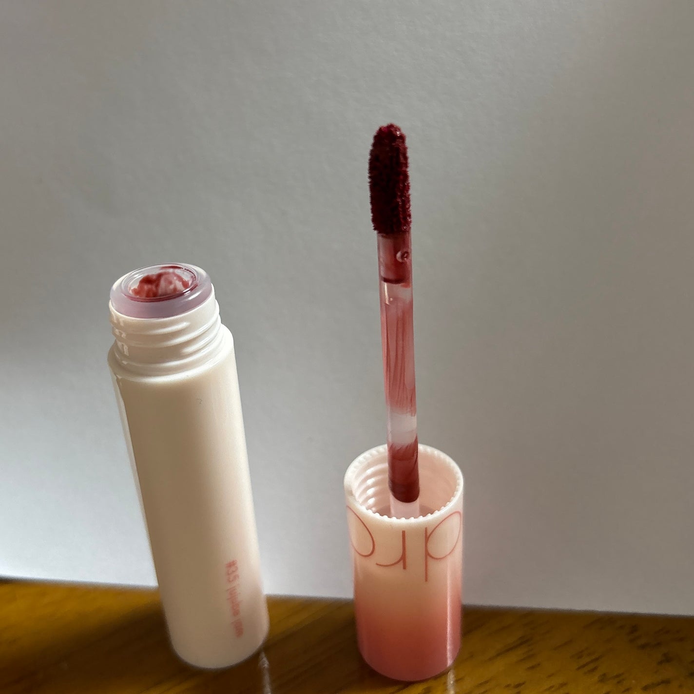 ジューシーラスティングティント/rom&nd/リップティントを使ったクチコミ(1枚目)